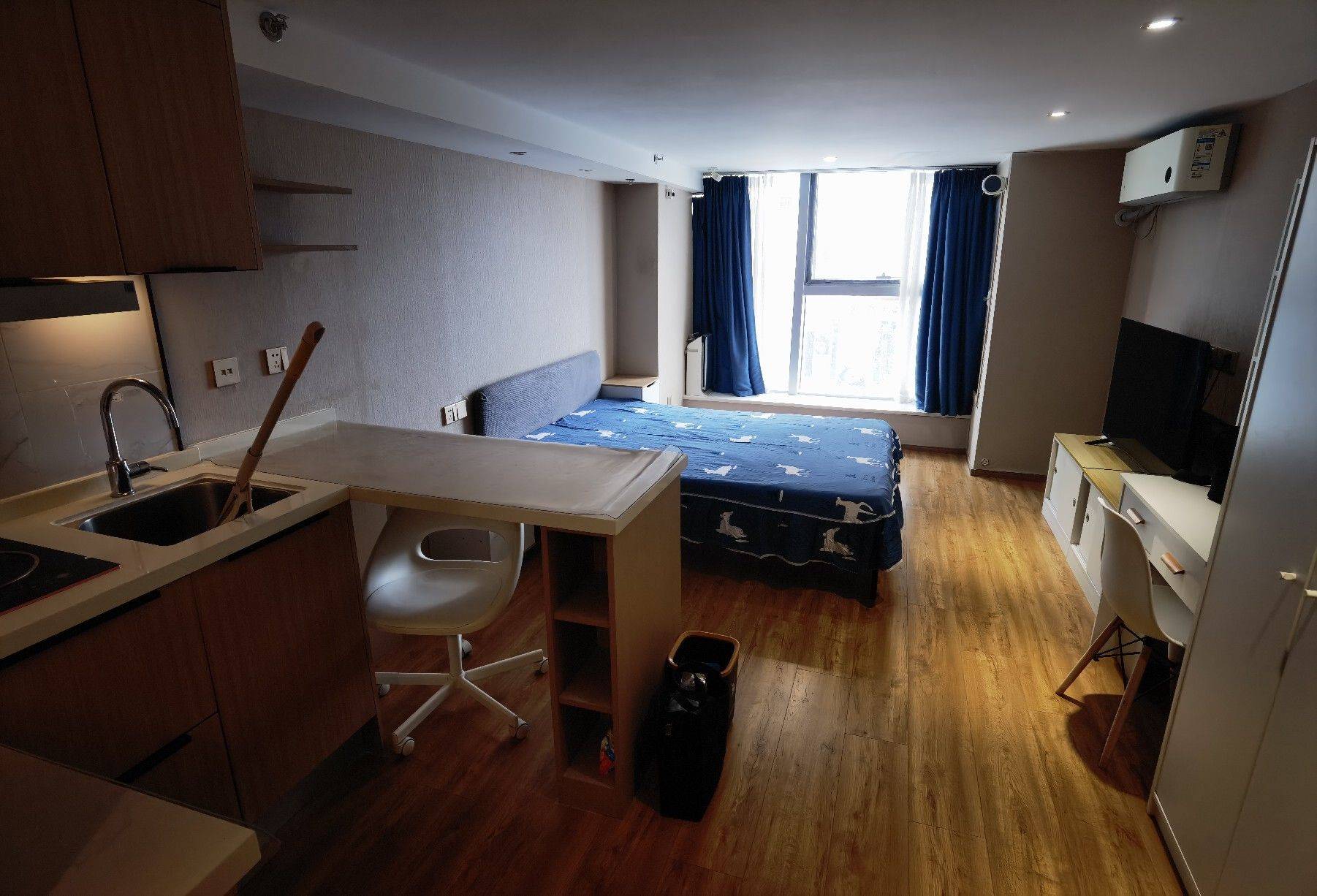 Nanjing-Jianye-Cozy Home,Clean&Comfy,No Gender Limit,Hustle & Bustle,“Friends”,Chilled,LGBTQ Friendly,Pet Friendly