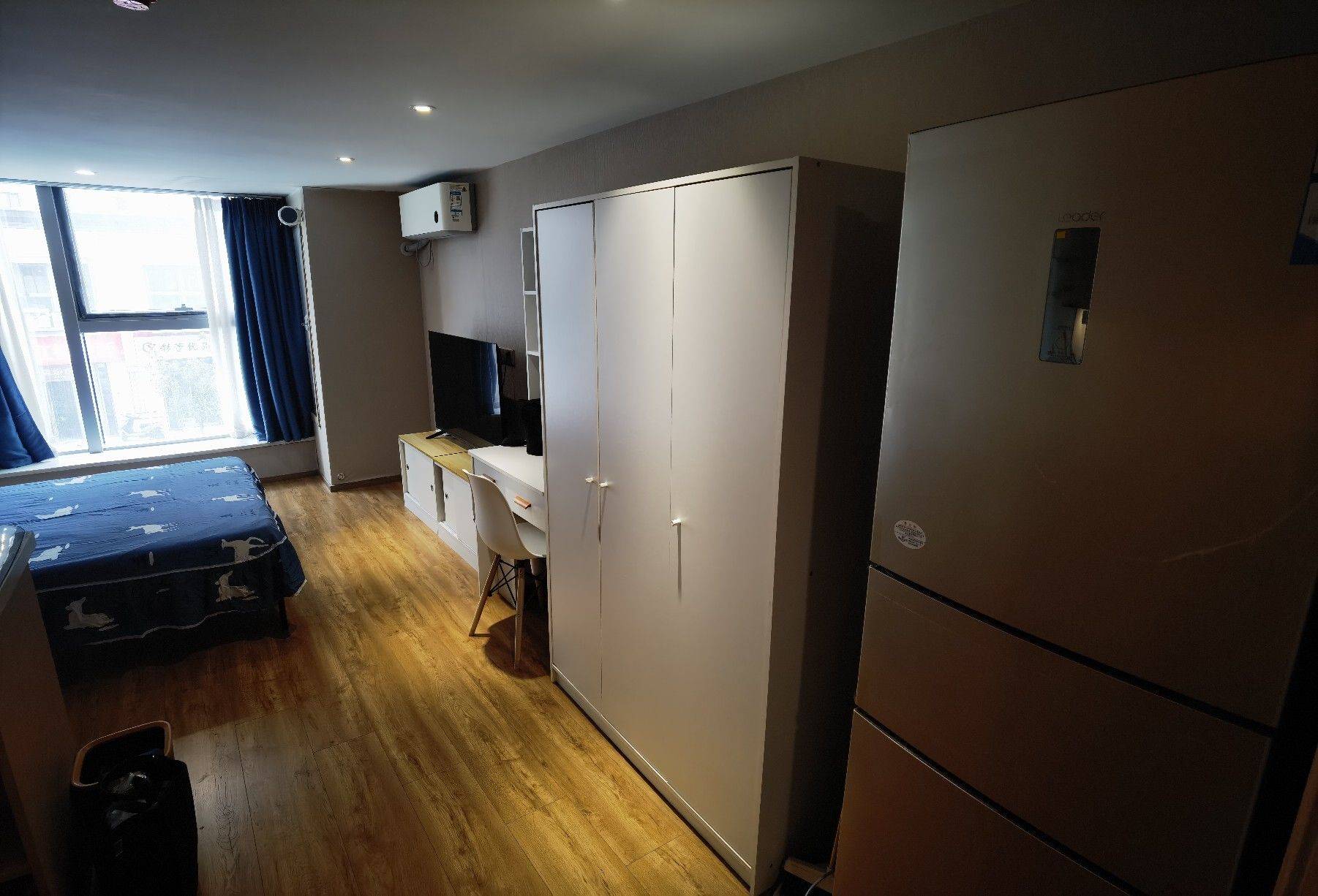 Nanjing-Jianye-Cozy Home,Clean&Comfy,No Gender Limit,Hustle & Bustle,“Friends”,Chilled,LGBTQ Friendly,Pet Friendly