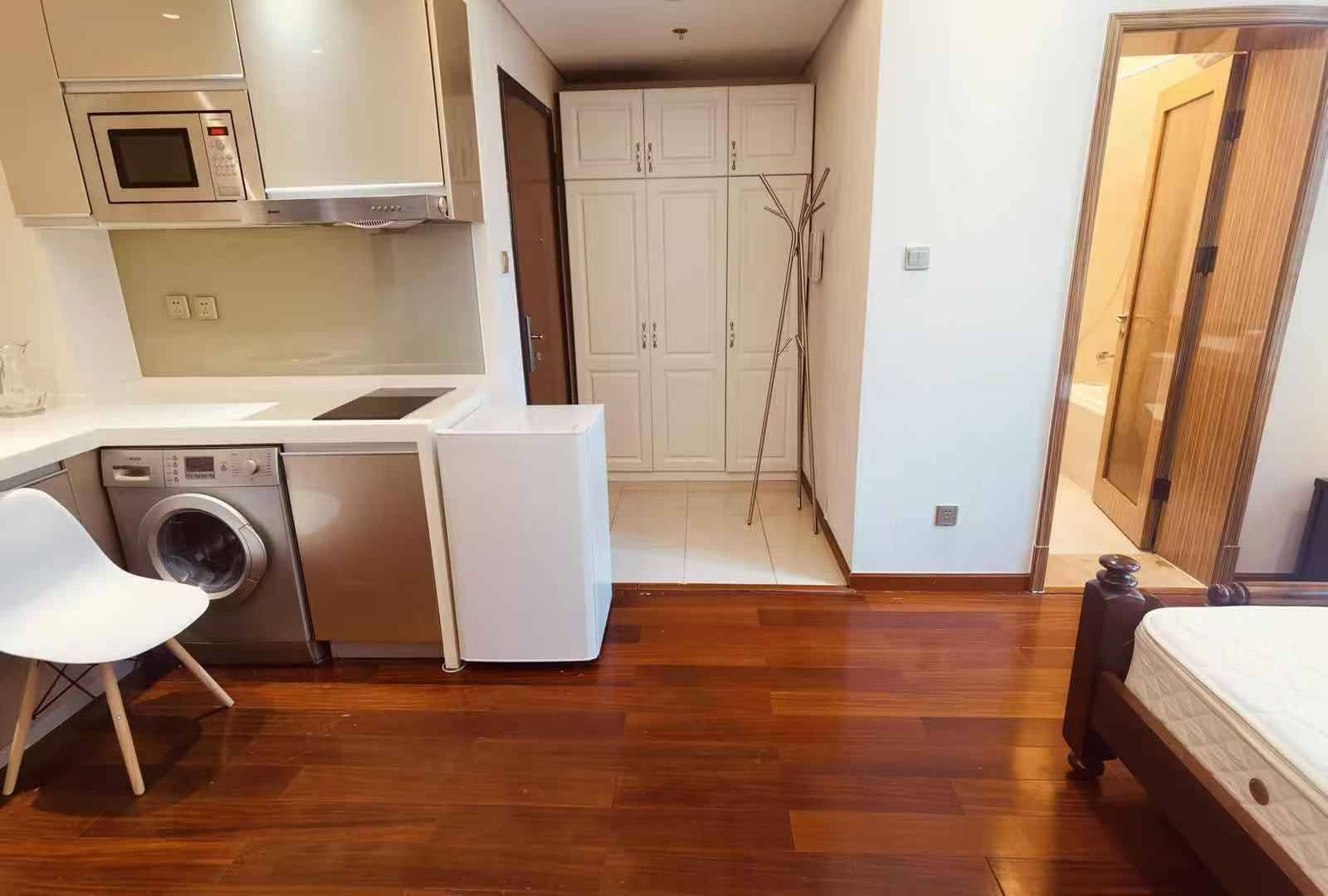 Beijing-Chaoyang-Cozy Home,Clean&Comfy,No Gender Limit,Hustle & Bustle,“Friends”,Chilled