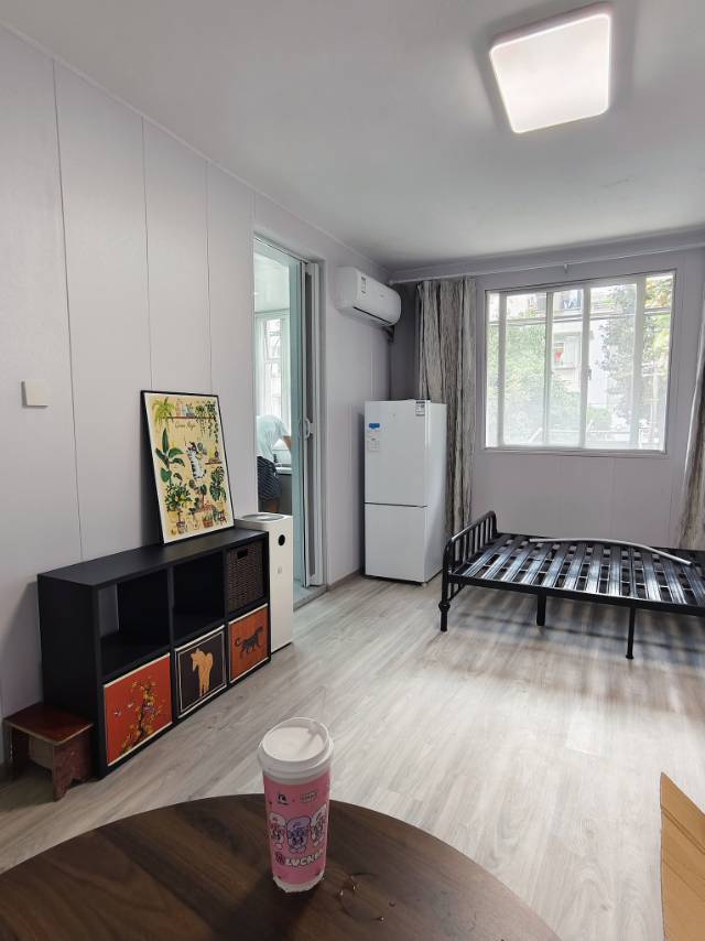 Shanghai-Jing‘An-Cozy Home,Clean&Comfy,No Gender Limit,Hustle & Bustle,Chilled,LGBTQ Friendly,Pet Friendly