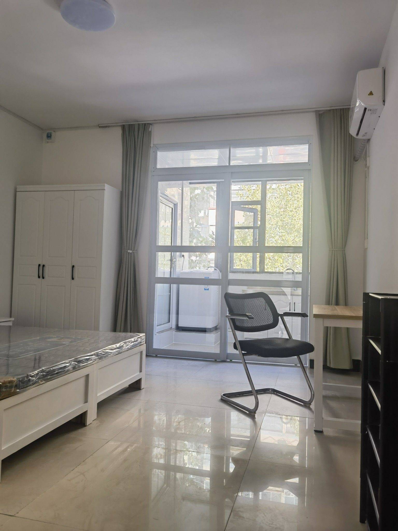 Zhengzhou-Jinshui-Cozy Home,No Gender Limit,Hustle & Bustle