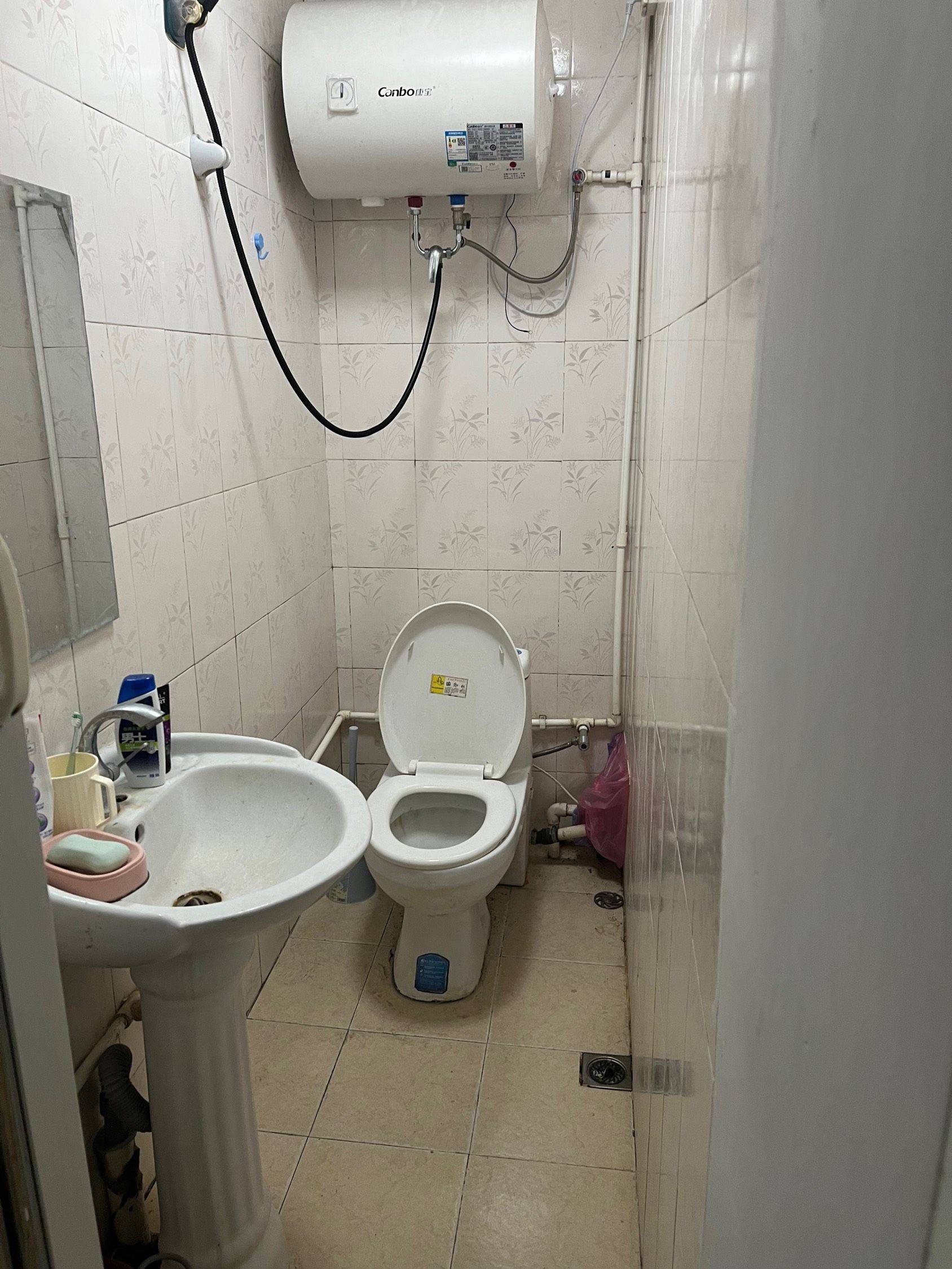 Shanghai-Pudong-Cozy Home,Clean&Comfy,No Gender Limit,Hustle & Bustle,“Friends”,Chilled,LGBTQ Friendly