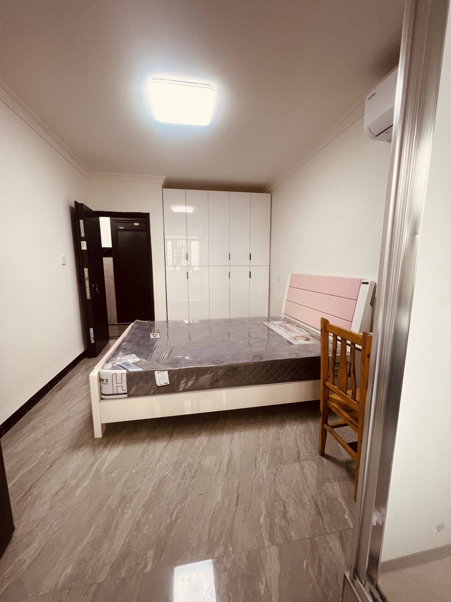 Chengdu-Wuhou-Cozy Home,Clean&Comfy,No Gender Limit,Hustle & Bustle,“Friends”,Chilled,LGBTQ Friendly