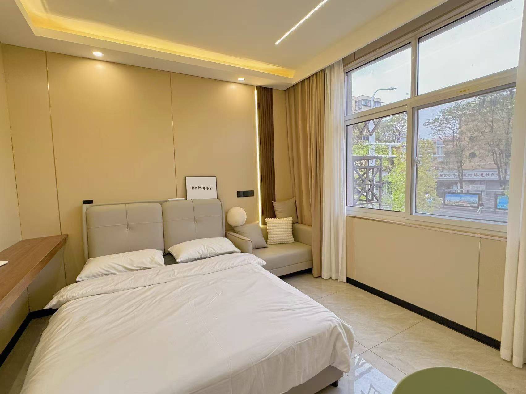 Nanjing-Gulou-Cozy Home,Clean&Comfy,No Gender Limit,Hustle & Bustle,“Friends”,Chilled,LGBTQ Friendly,Pet Friendly