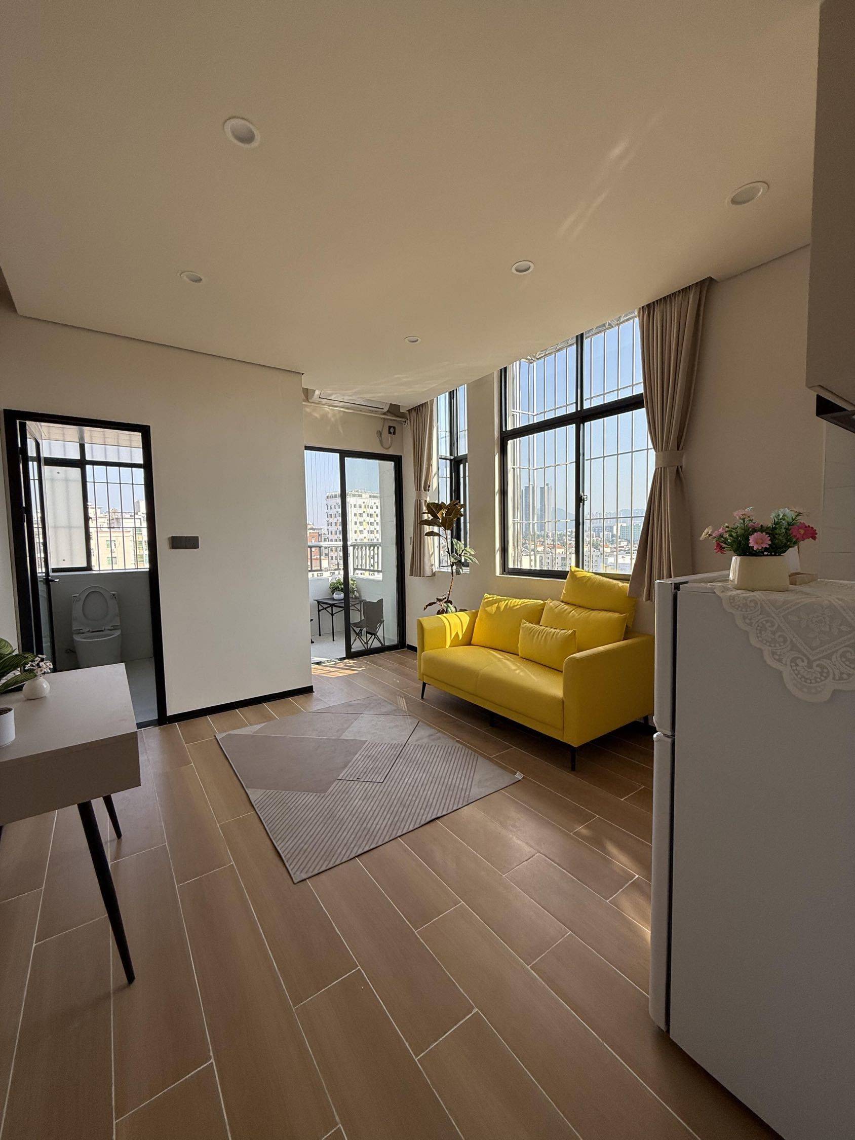 Shenzhen-Longhua-Clean&Comfy,Pet Friendly