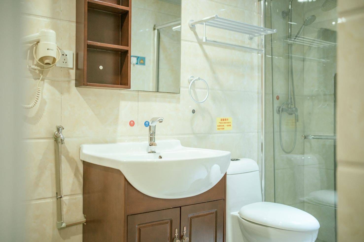 Kunming-Xishan-Cozy Home,Clean&Comfy,No Gender Limit,Hustle & Bustle,“Friends”,Chilled,LGBTQ Friendly,Pet Friendly