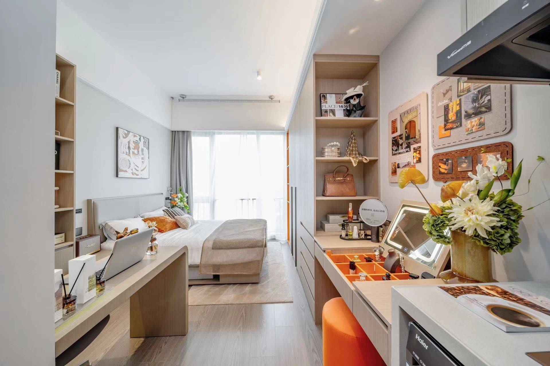 Beijing-Haidian-精装公寓,4号线公寓,Pet Friendly,LGBTQ Friendly,Cozy Home,Clean&Comfy,No Gender Limit,Hustle & Bustle,“Friends”,Chilled