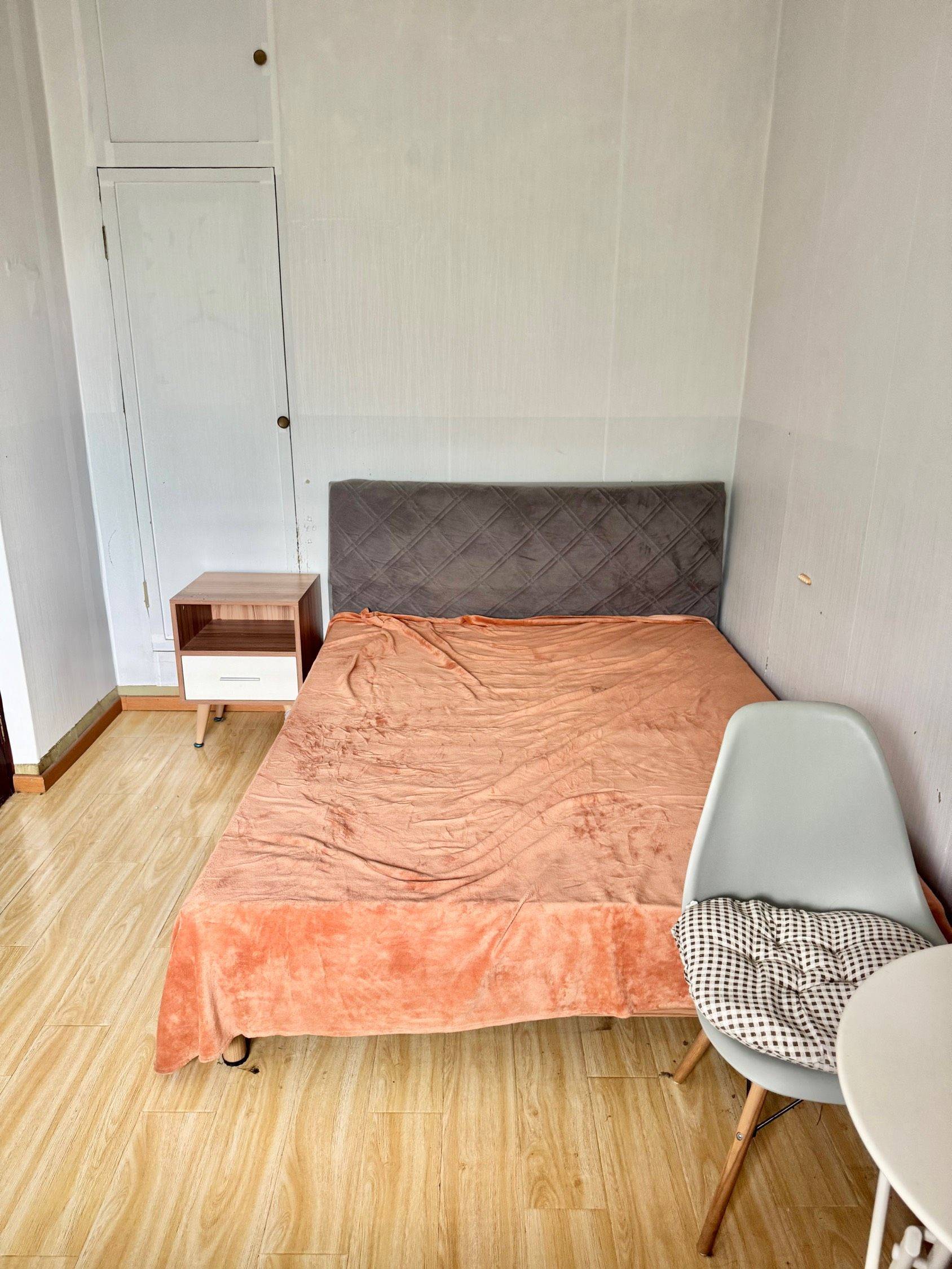 Beijing-Dongcheng-No Gender Limit,Hustle & Bustle,Pet Friendly