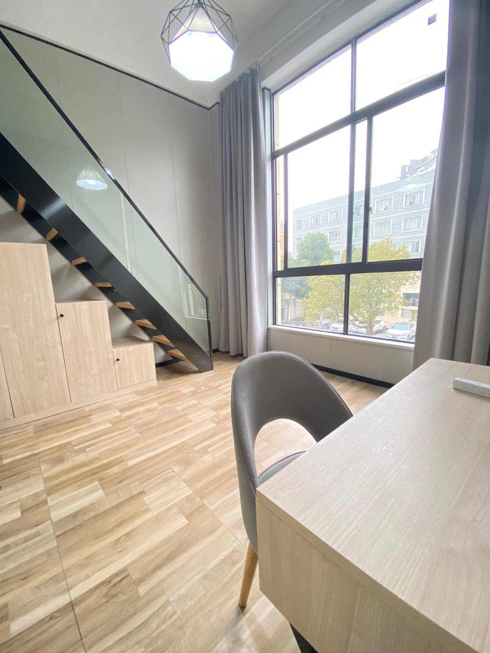 Shanghai-Pudong-Cozy Home,Clean&Comfy,No Gender Limit,Hustle & Bustle,“Friends”,Chilled,LGBTQ Friendly,Pet Friendly