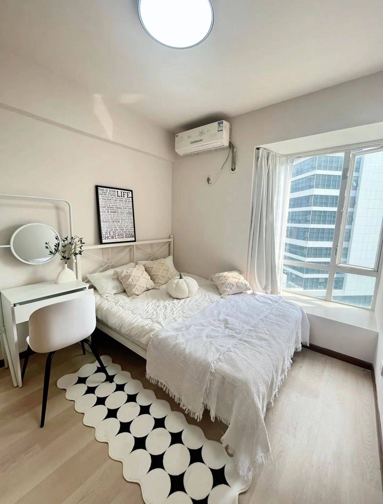 Wuhan-Hongshan-Cozy Home,Clean&Comfy,No Gender Limit,Hustle & Bustle,“Friends”,Chilled,LGBTQ Friendly,Pet Friendly