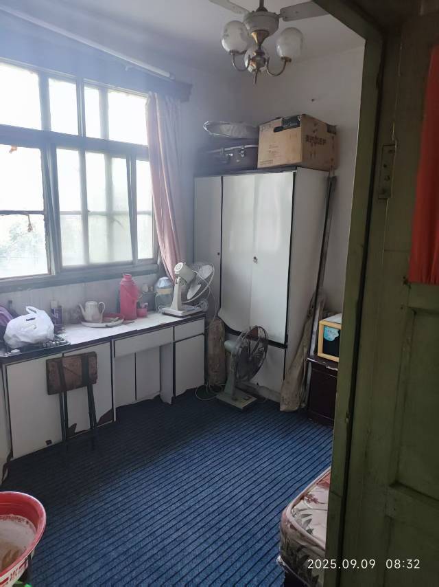 Tianjin-Hongqiao-No Gender Limit