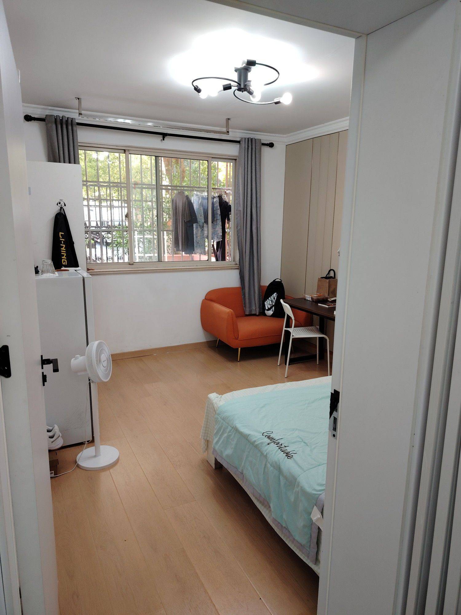 Shanghai-Pudong-Cozy Home,Clean&Comfy,No Gender Limit,Hustle & Bustle,“Friends”,Chilled,LGBTQ Friendly,Pet Friendly