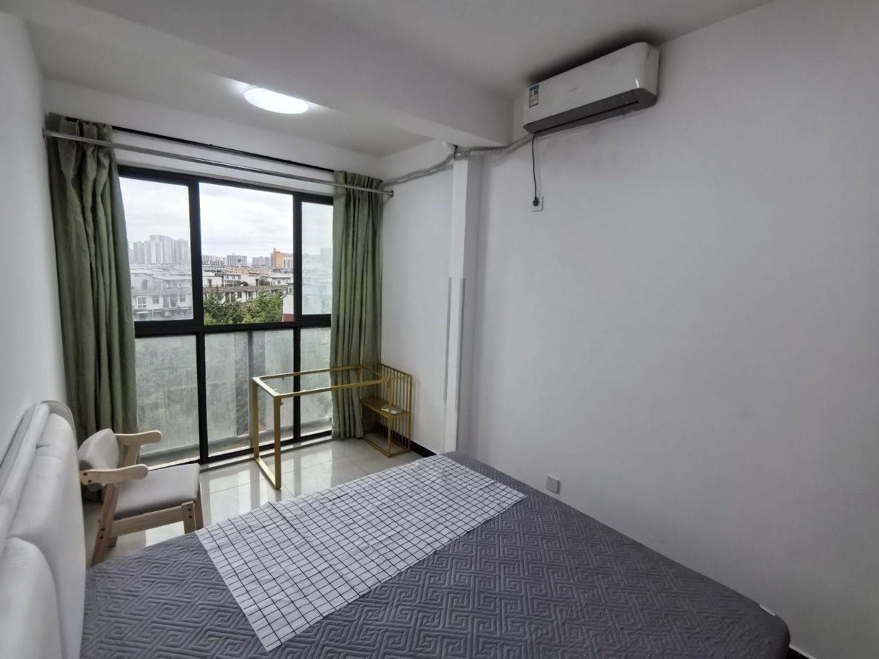 Chengdu-Shuangliu-Cozy Home,Clean&Comfy,No Gender Limit,Chilled,Pet Friendly