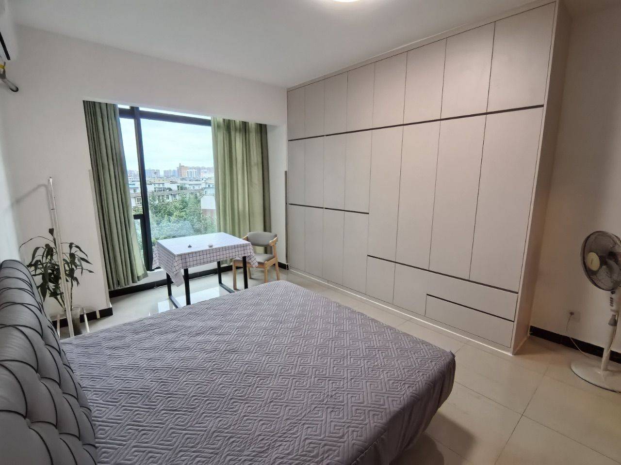 Chengdu-Shuangliu-Cozy Home,Clean&Comfy,No Gender Limit,Chilled,Pet Friendly