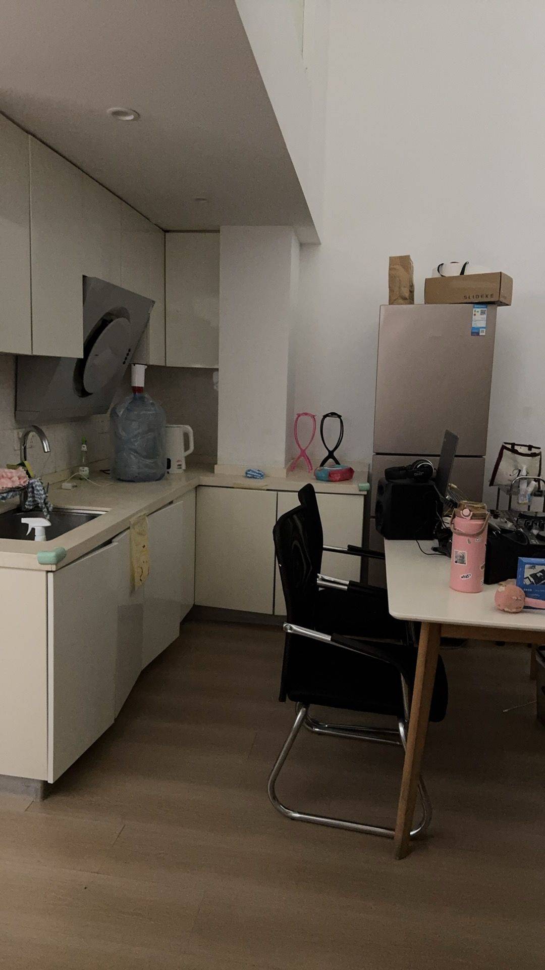 Shanghai-Songjiang-LGBTQ Friendly,Pet Friendly
