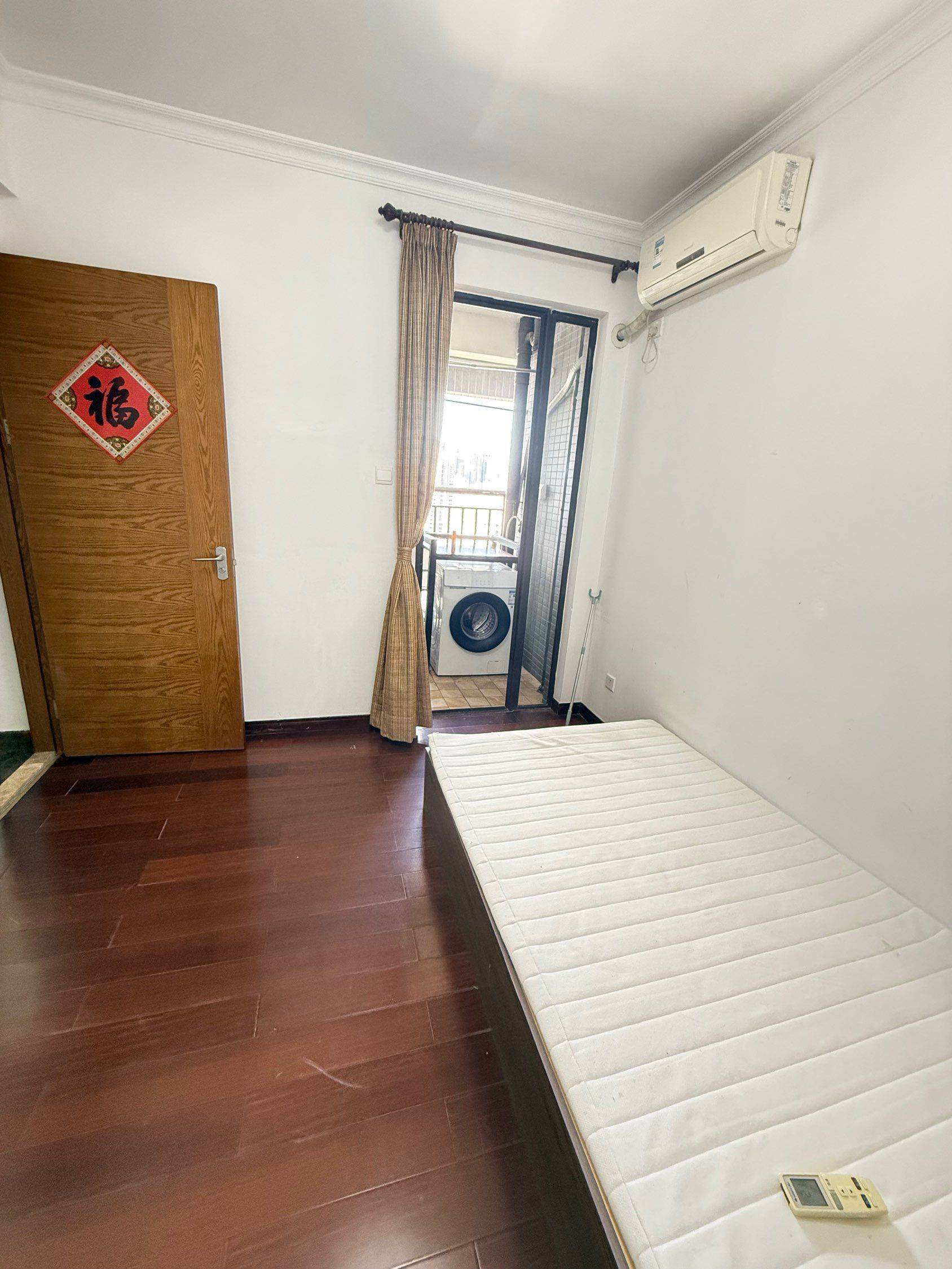 Shenzhen-Nanshan-Cozy Home,Clean&Comfy,No Gender Limit,Hustle & Bustle,“Friends”,Chilled,LGBTQ Friendly,Pet Friendly