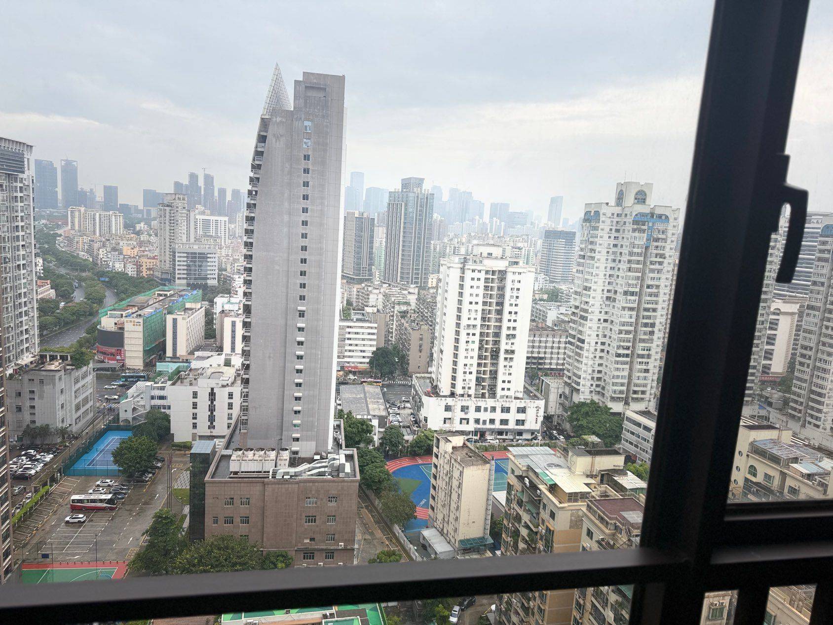 Shenzhen-Nanshan-Cozy Home,Clean&Comfy,No Gender Limit,Hustle & Bustle,“Friends”,Chilled,LGBTQ Friendly,Pet Friendly