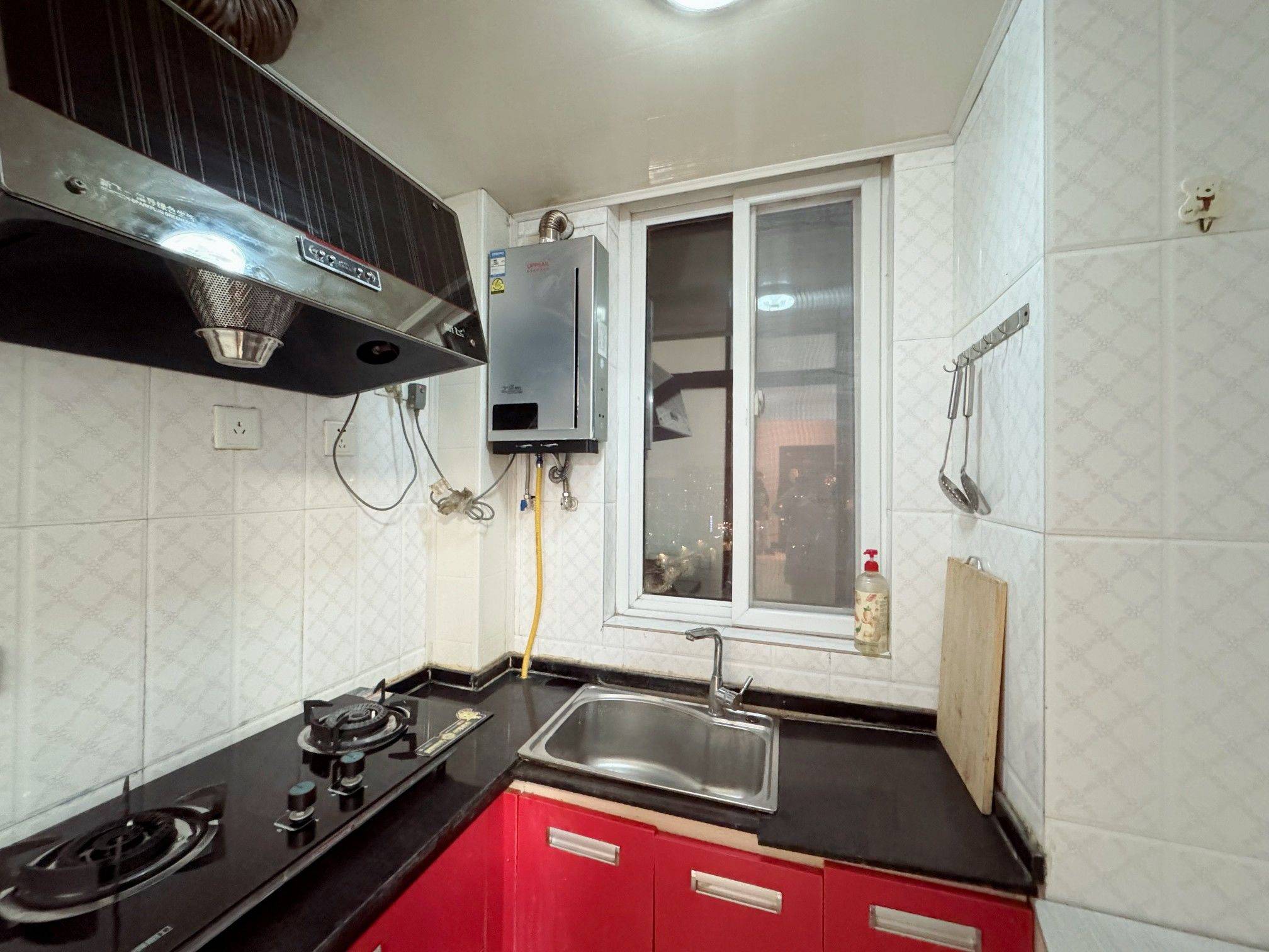 Zhengzhou-Jinshui-Cozy Home,Clean&Comfy,No Gender Limit,Hustle & Bustle,“Friends”,Chilled,LGBTQ Friendly,Pet Friendly