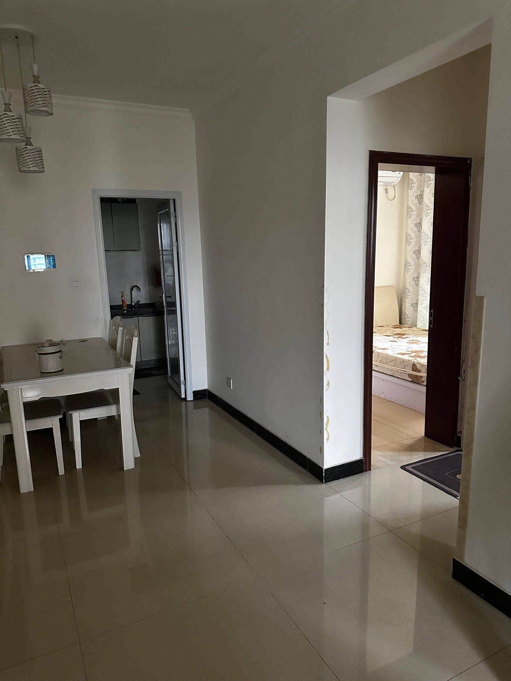 Chengdu-Wenjiang-Cozy Home,Clean&Comfy,No Gender Limit,Hustle & Bustle,“Friends”,Chilled