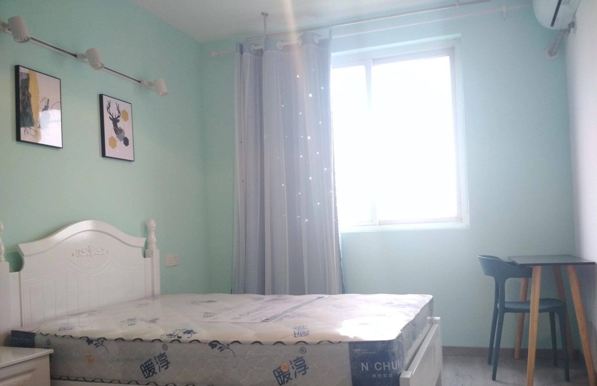 Shanghai-Baoshan-Cozy Home,Clean&Comfy,No Gender Limit,Hustle & Bustle,“Friends”,Chilled,LGBTQ Friendly,Pet Friendly