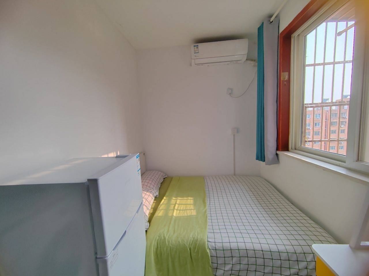 Cozy Home-Clean&Comfy-No Gender Limit-Hustle & Bustle-“Friends”-Chilled-LGBTQ Friendly-Pet Friendly