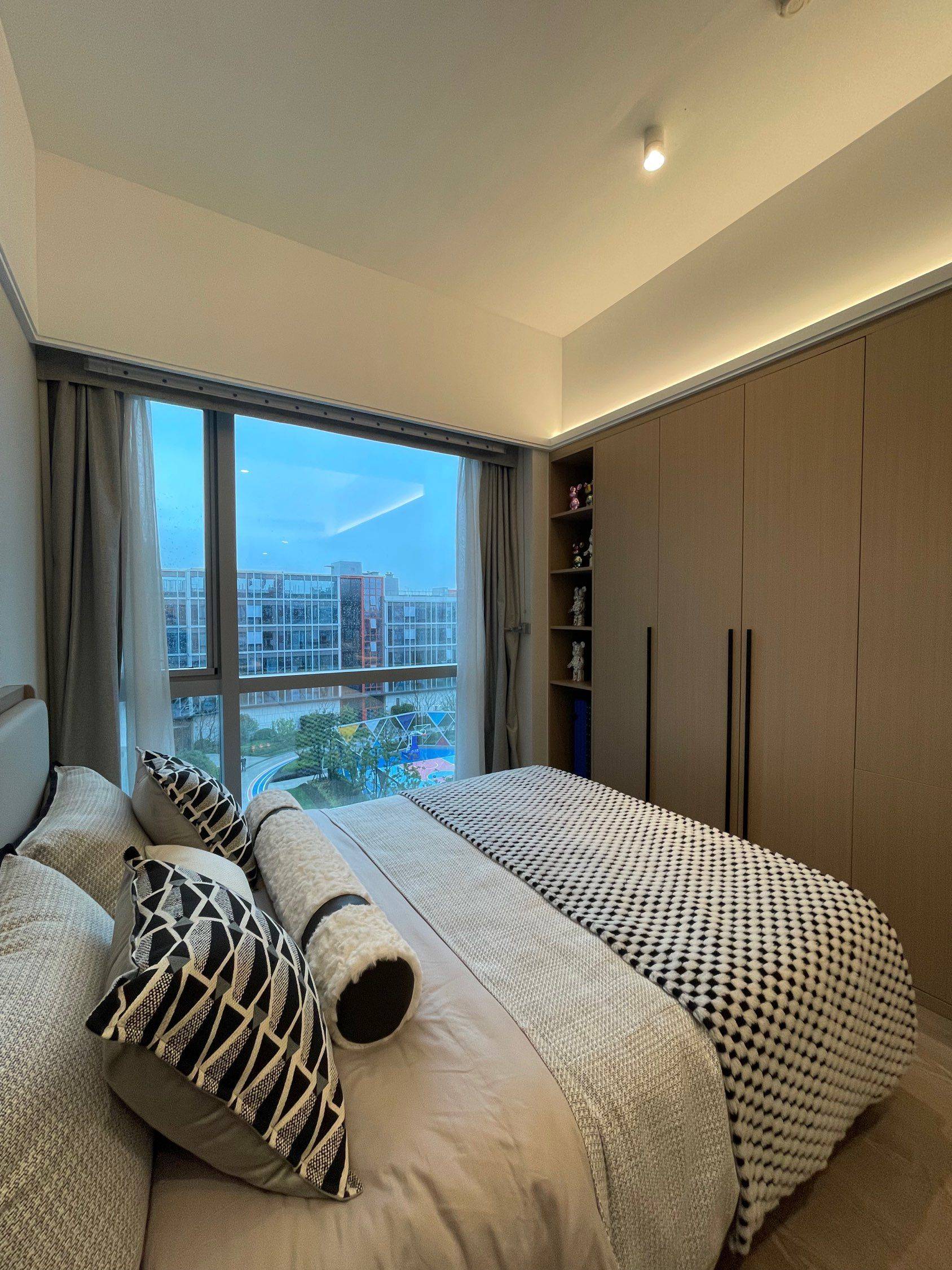 Beijing-Fengtai-Long & Short Term,Seeking Flatmate,Shared Apartment