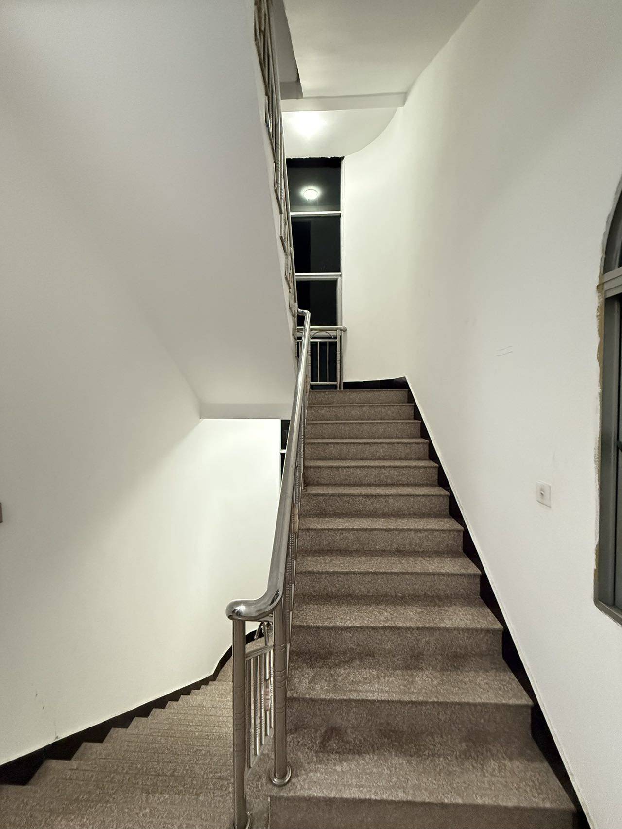 张家乐 o(^_^)o整租房源3