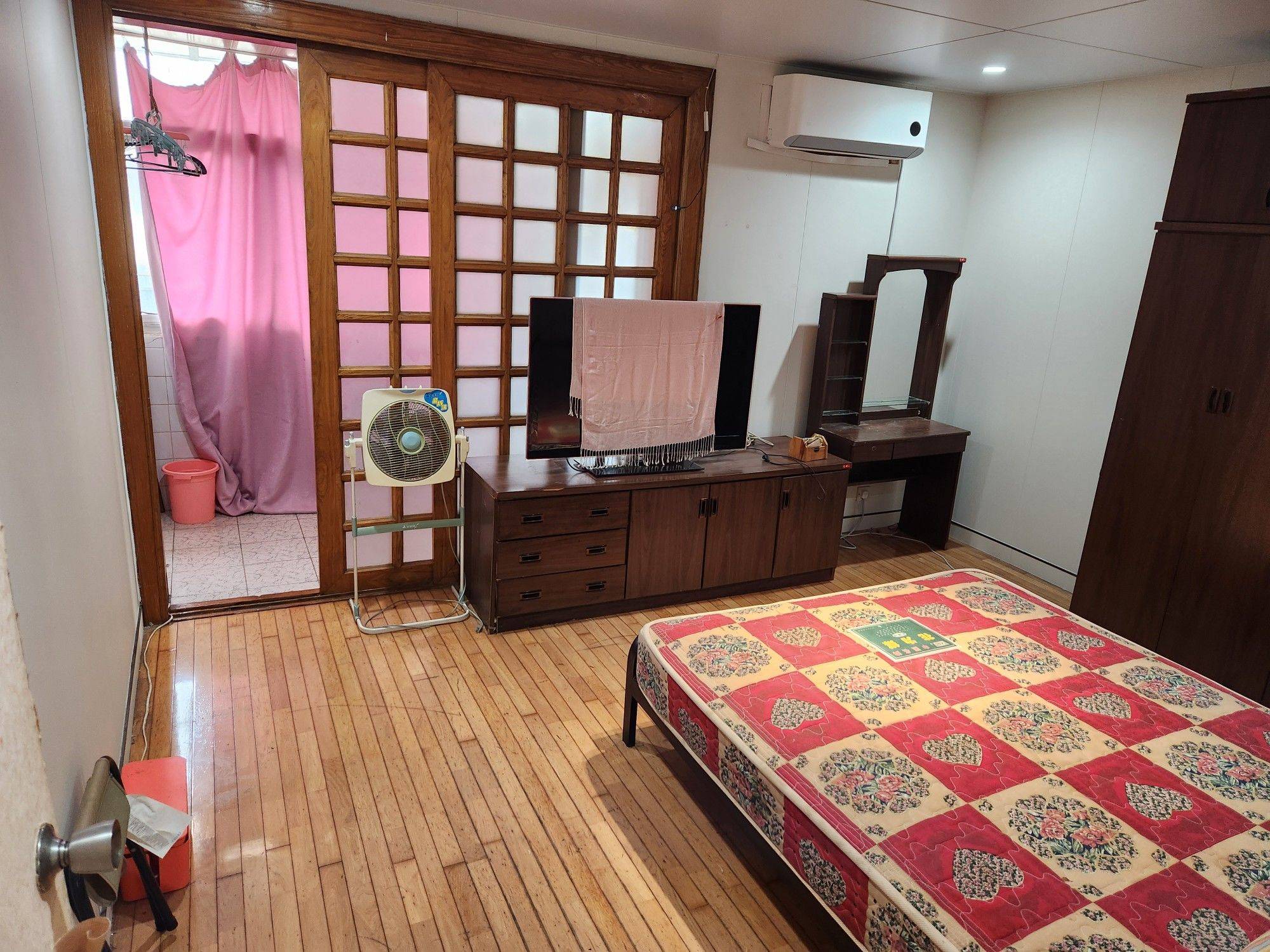 Nanjing-Gulou-Cozy Home,Clean&Comfy,Hustle & Bustle