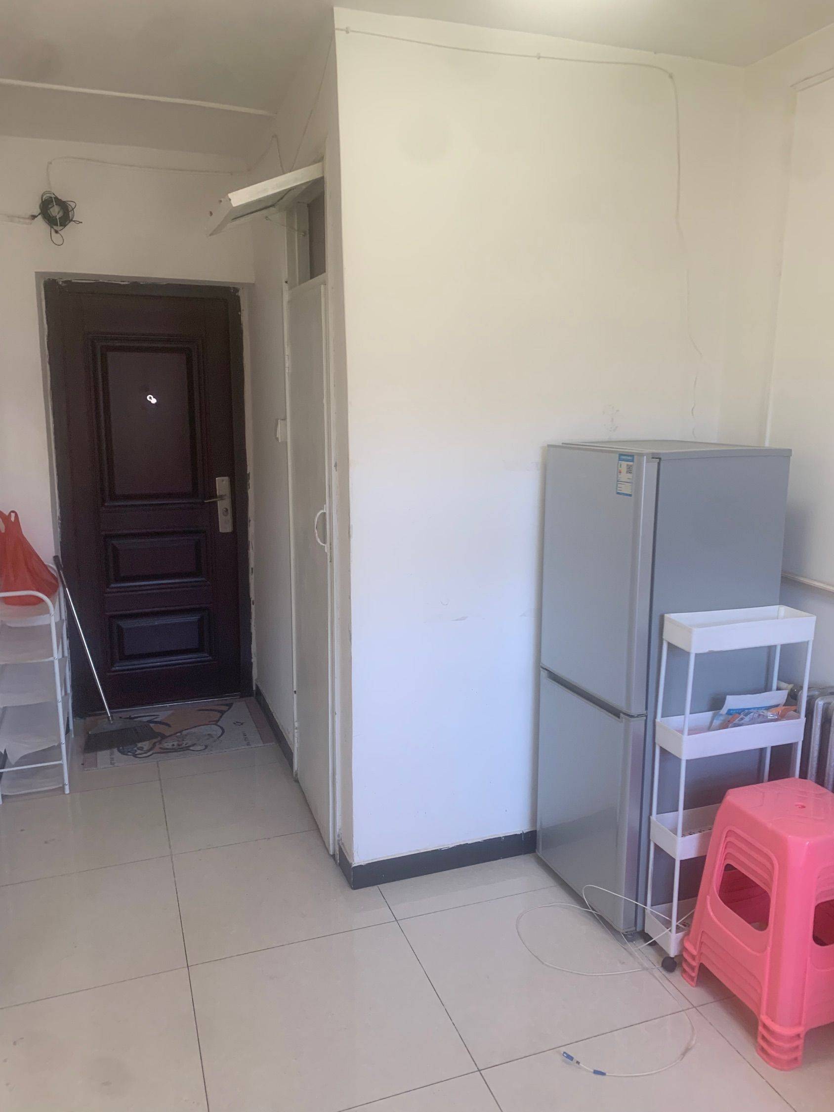 Tianjin-Binhai New -Cozy Home,Clean&Comfy,No Gender Limit,Hustle & Bustle,“Friends”,Chilled