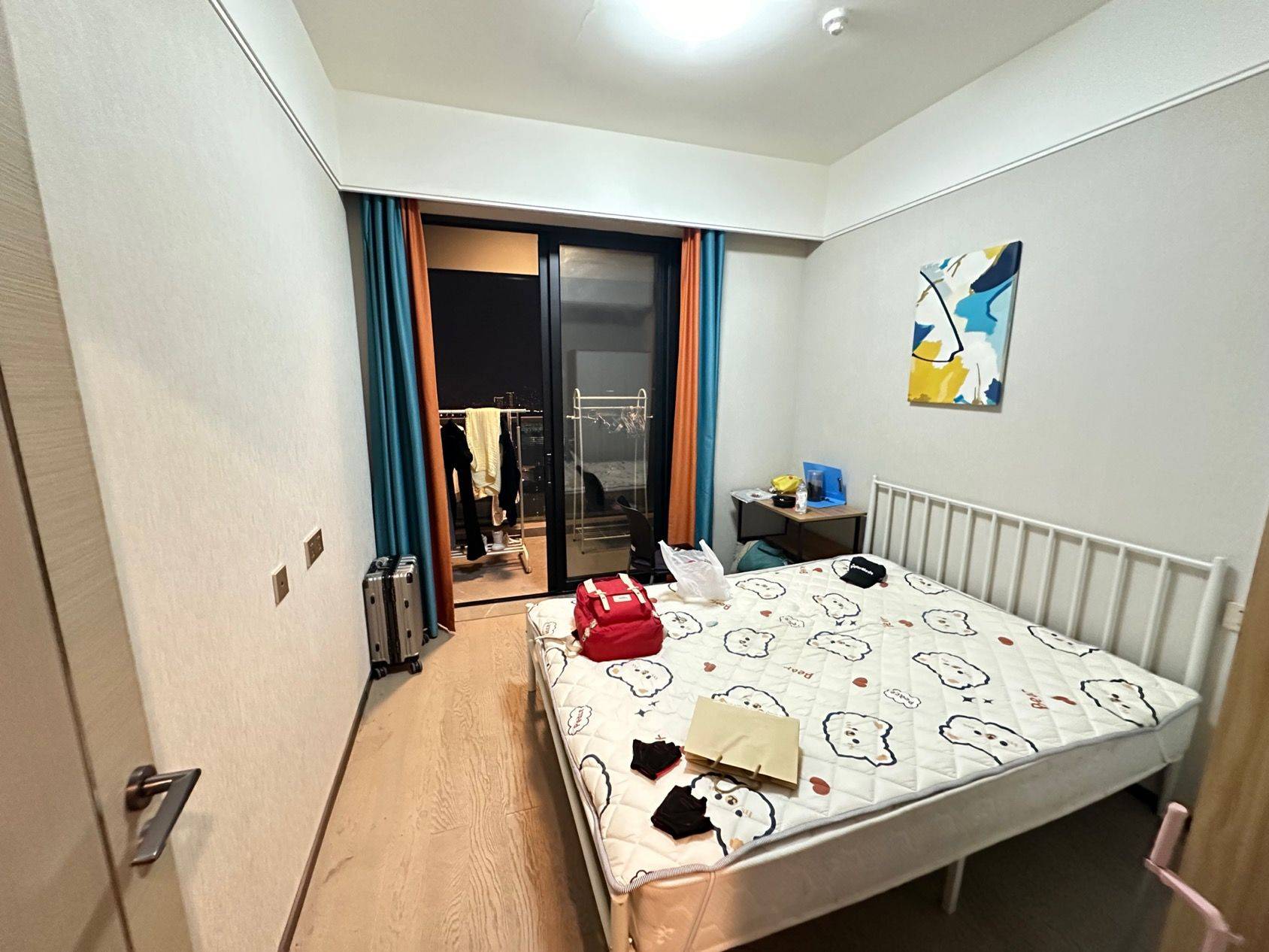 Wuhan-Wuchang-Cozy Home,Clean&Comfy,No Gender Limit,Hustle & Bustle