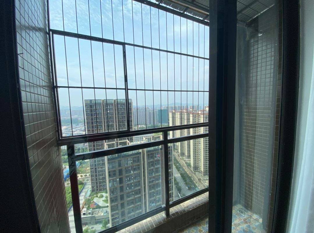 南宁-西鄉塘區-落地窗阳光房,禁养宠物,溫馨小窩,乾淨治愈,不限性別,市井煙火氣,慢時光