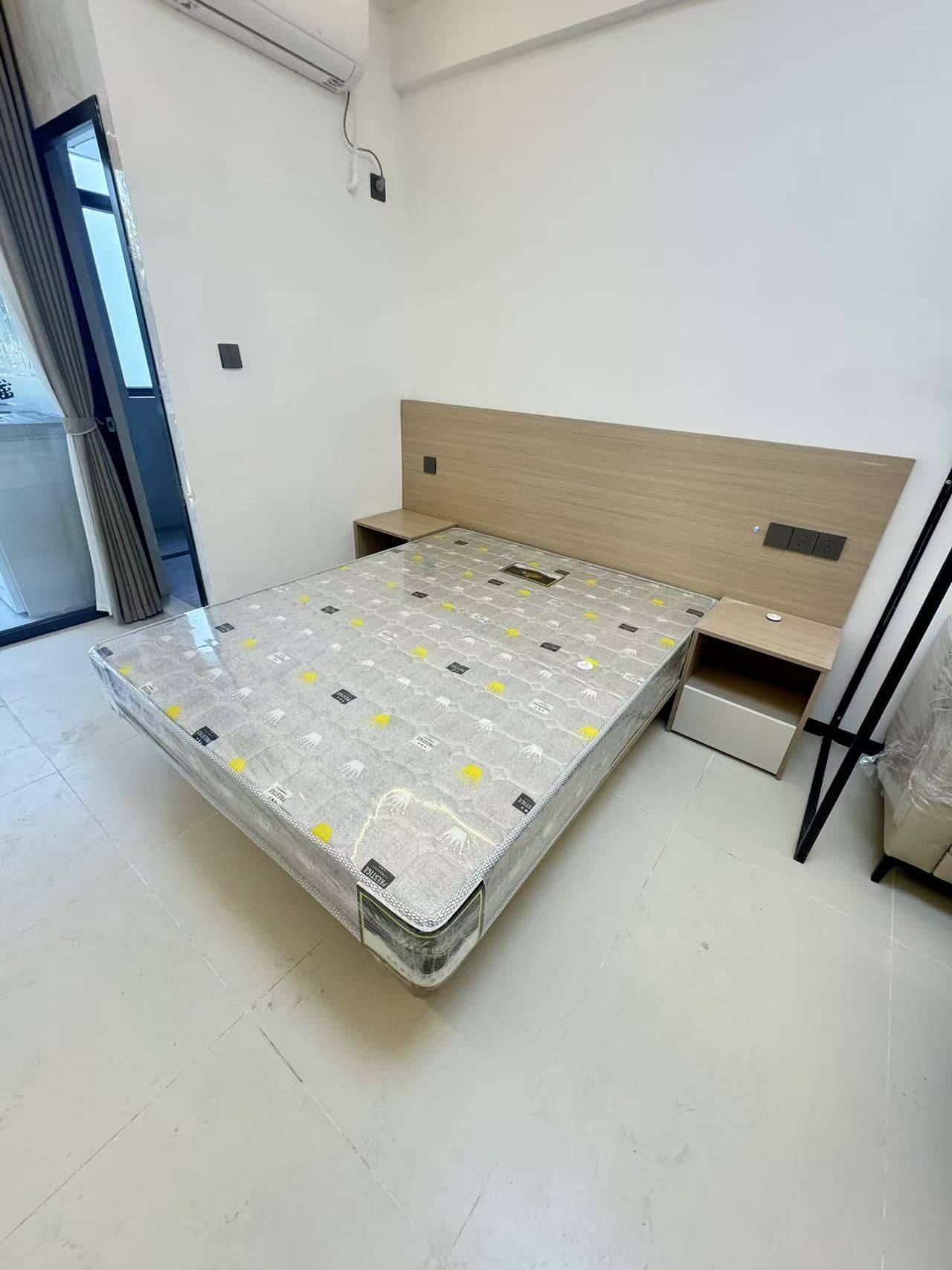 Shenzhen-BaoAn-Cozy Home,Clean&Comfy,No Gender Limit,Hustle & Bustle,“Friends”,Chilled