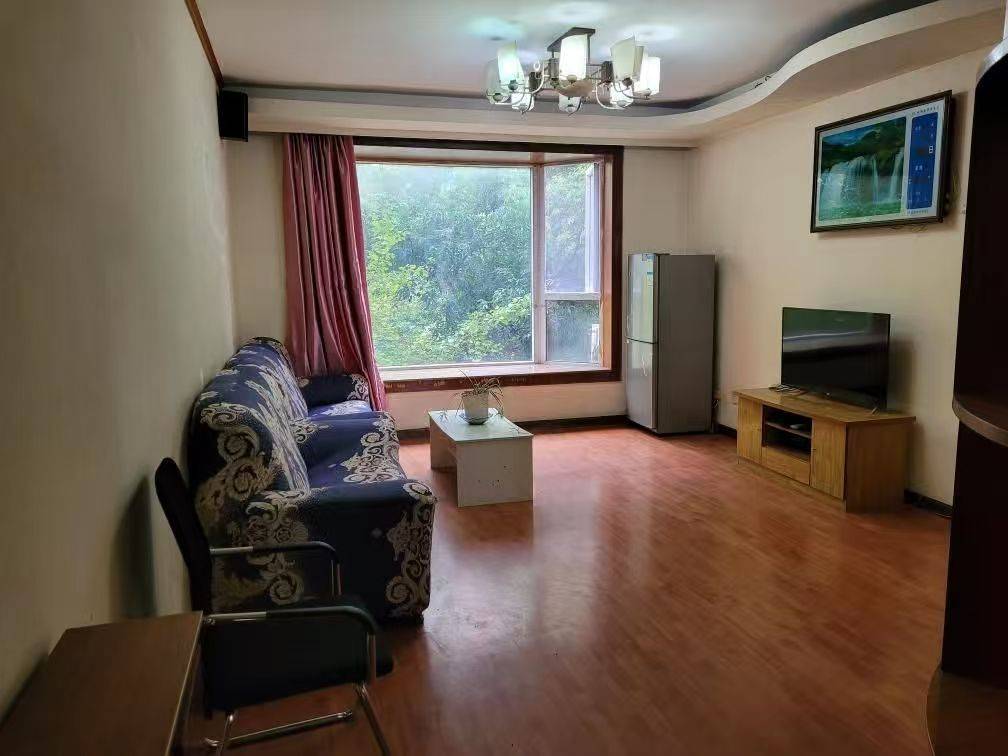 Chengdu-Chenghua-Cozy Home,Clean&Comfy,No Gender Limit,Hustle & Bustle,“Friends”,Chilled,LGBTQ Friendly,Pet Friendly