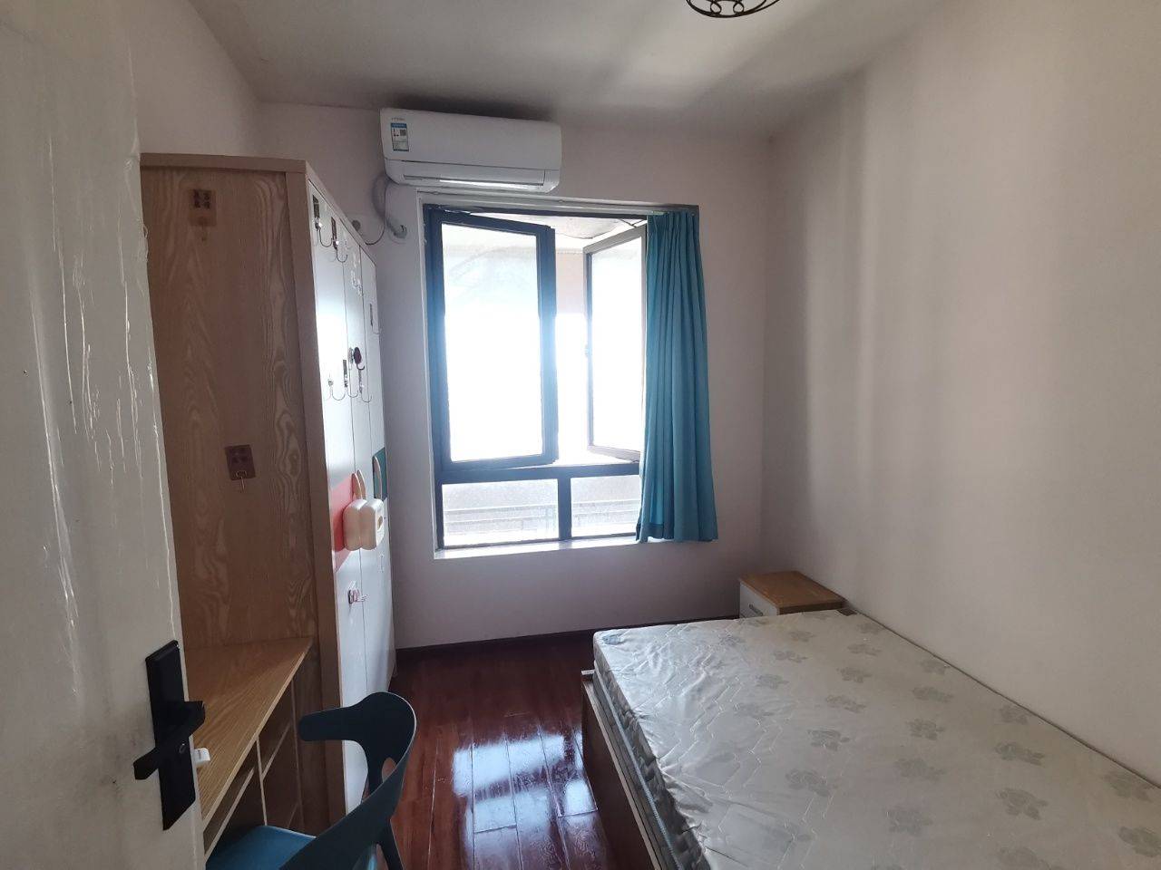 Chengdu-Shuangliu-Cozy Home,Clean&Comfy,No Gender Limit,Hustle & Bustle