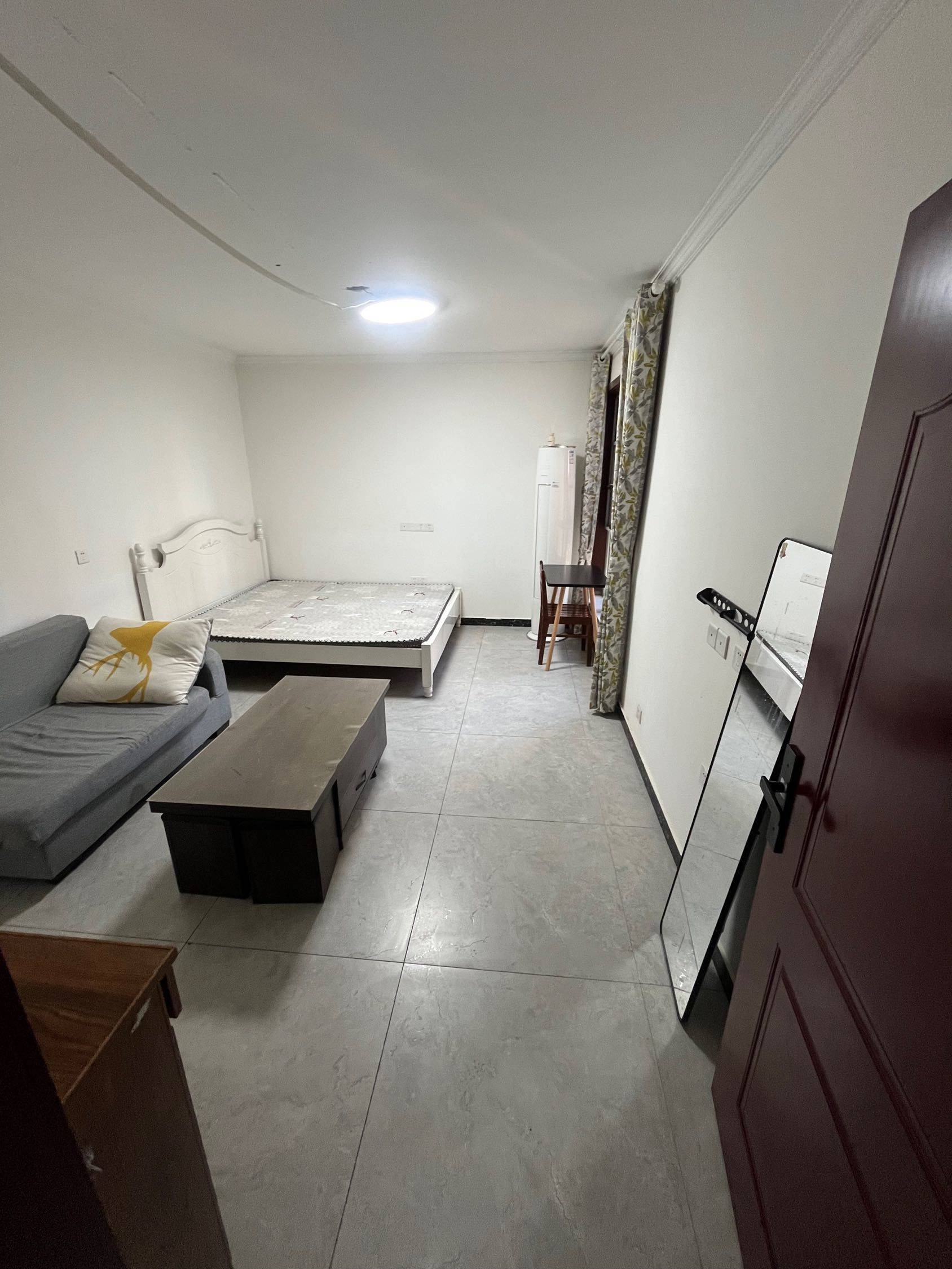 Zhengzhou-Erqi-Cozy Home,Clean&Comfy,No Gender Limit,Hustle & Bustle,“Friends”,Chilled,LGBTQ Friendly