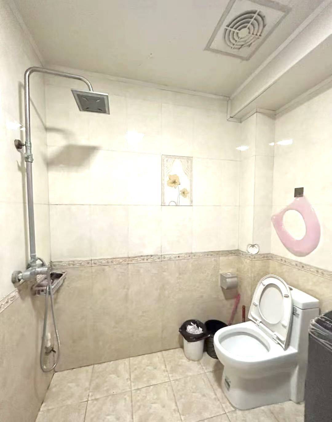 Kunming-Wuhua-Cozy Home,Clean&Comfy,No Gender Limit,Hustle & Bustle,“Friends”,Chilled,LGBTQ Friendly,Pet Friendly