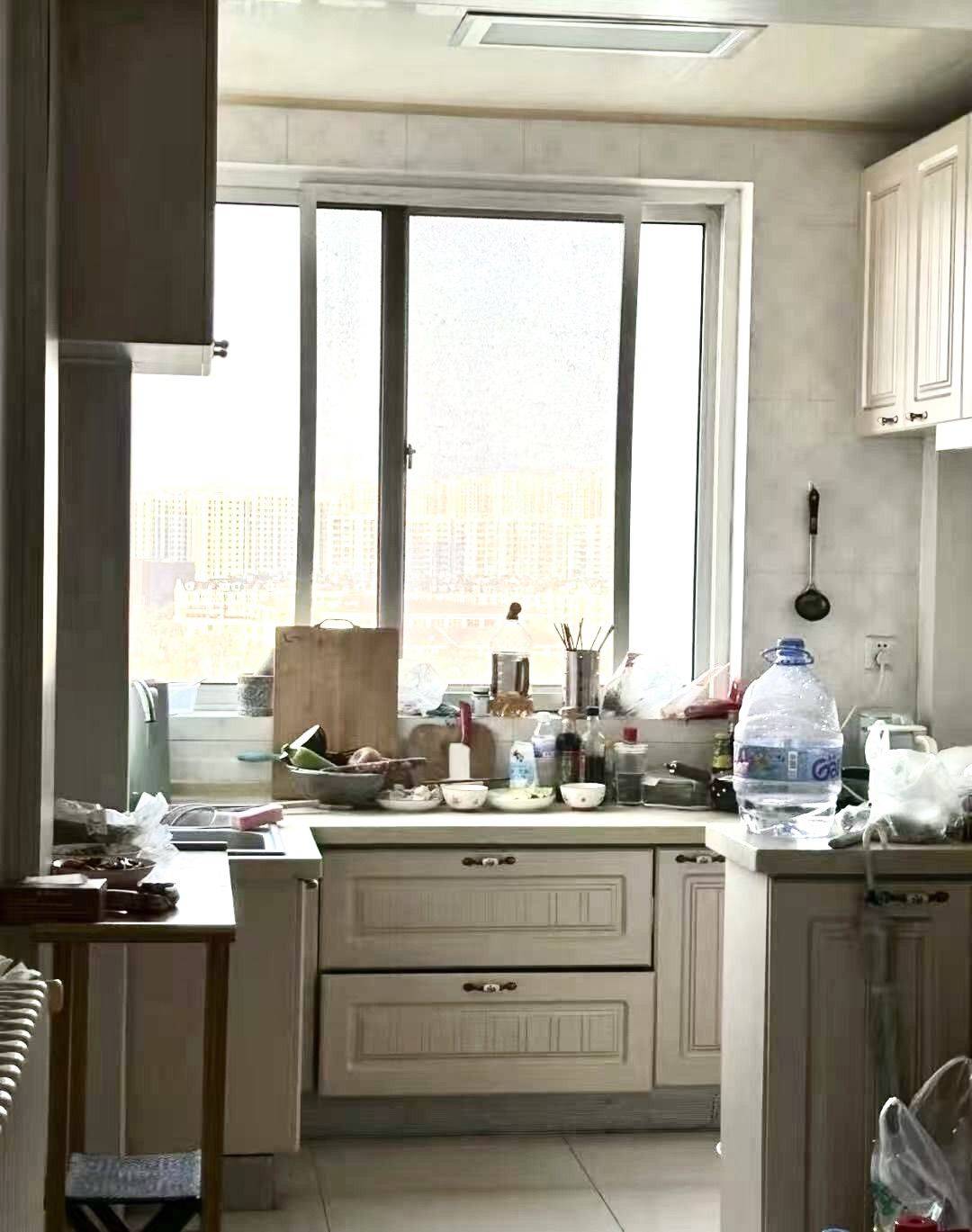 Kunming-Wuhua-Cozy Home,Clean&Comfy,No Gender Limit,Hustle & Bustle,“Friends”,Chilled,LGBTQ Friendly,Pet Friendly