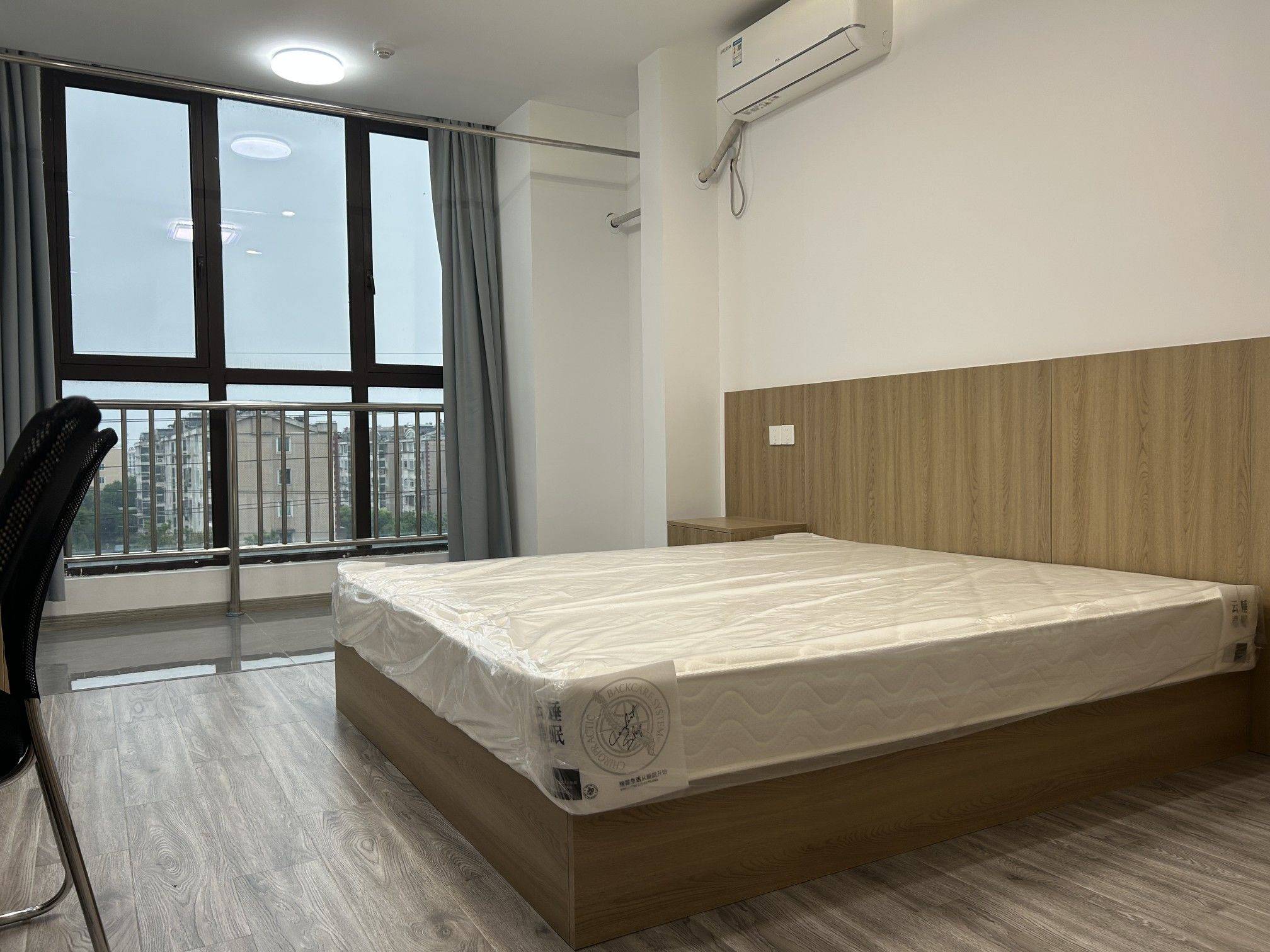 Shanghai-Baoshan-Cozy Home,Clean&Comfy,No Gender Limit,Hustle & Bustle,“Friends”,Chilled,LGBTQ Friendly,Pet Friendly