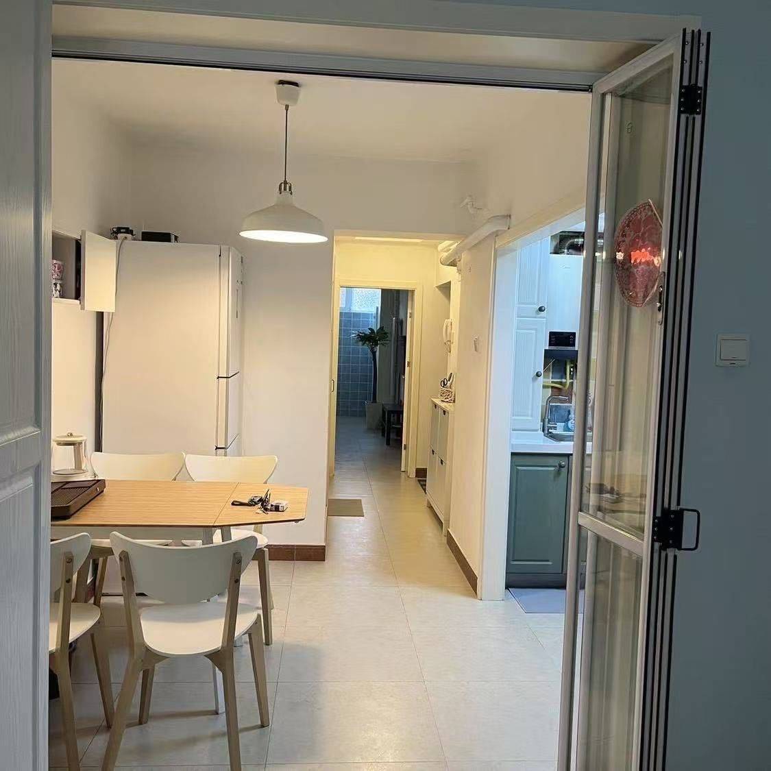 Beijing-Chaoyang-Cozy Home,Clean&Comfy,No Gender Limit,Hustle & Bustle,“Friends”,Chilled,LGBTQ Friendly,Pet Friendly