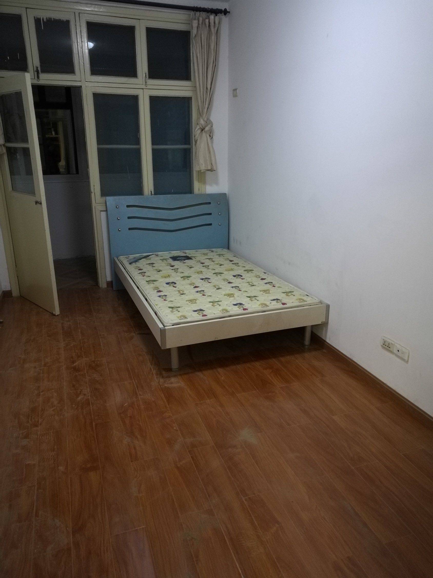 Wuhan-Hongshan-Hustle & Bustle,Chilled