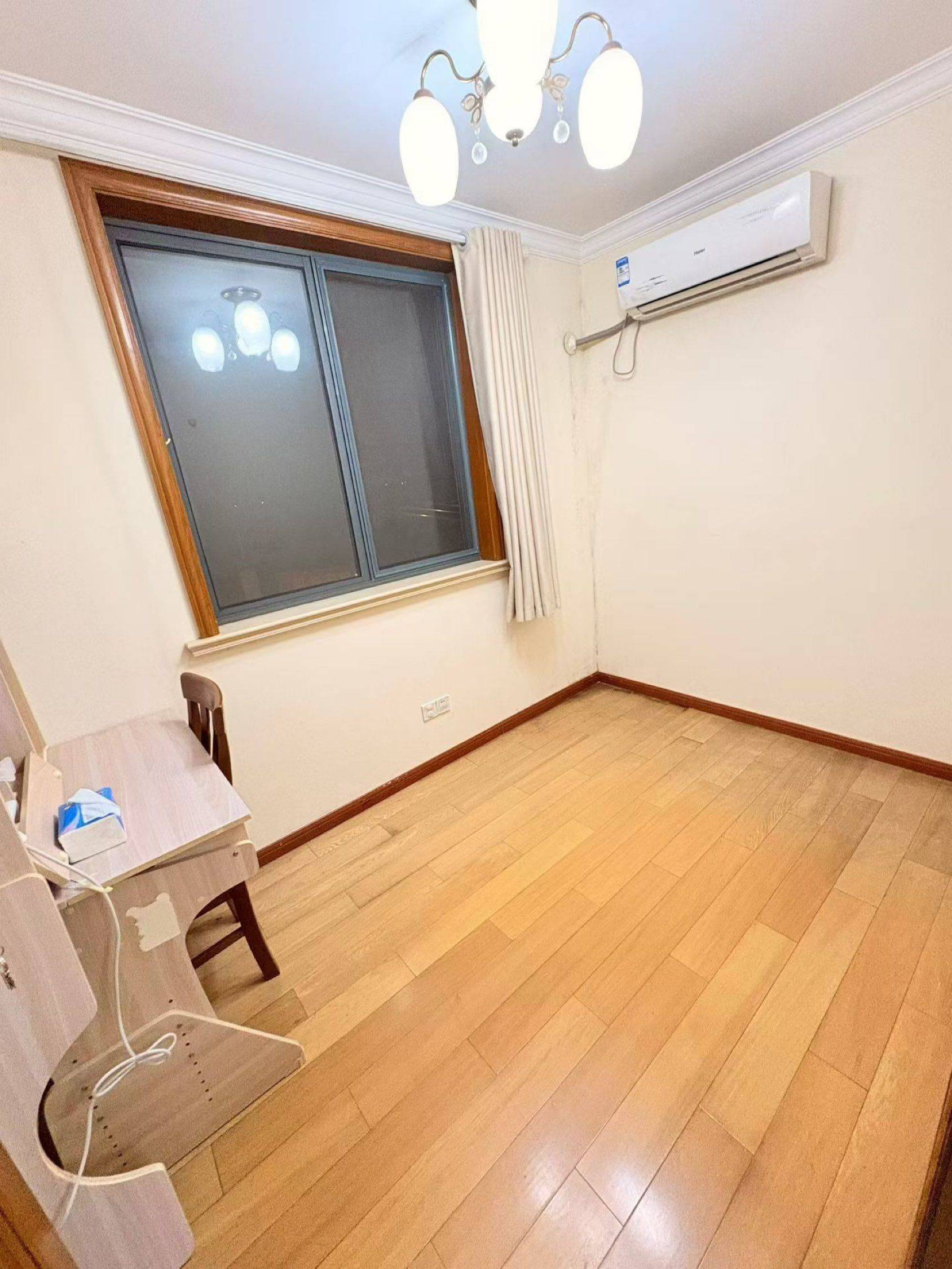 Shanghai-Jing‘An-Cozy Home,Clean&Comfy,No Gender Limit,Hustle & Bustle