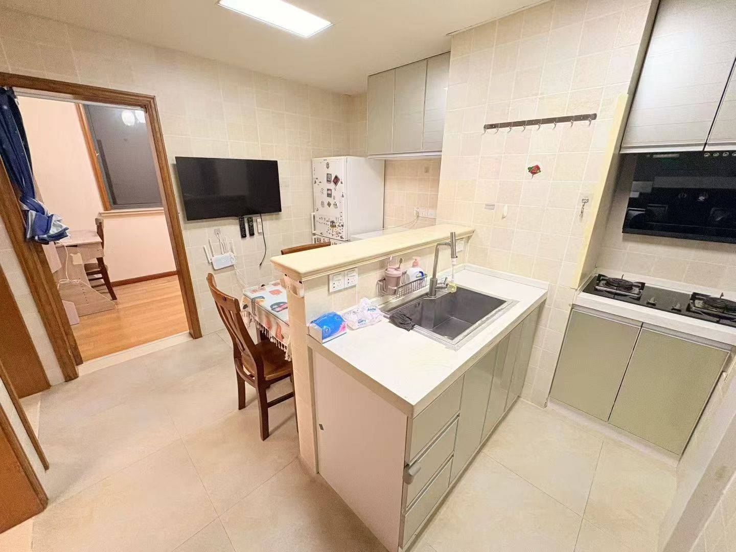 Shanghai-Jing‘An-Cozy Home,Clean&Comfy,No Gender Limit,Hustle & Bustle