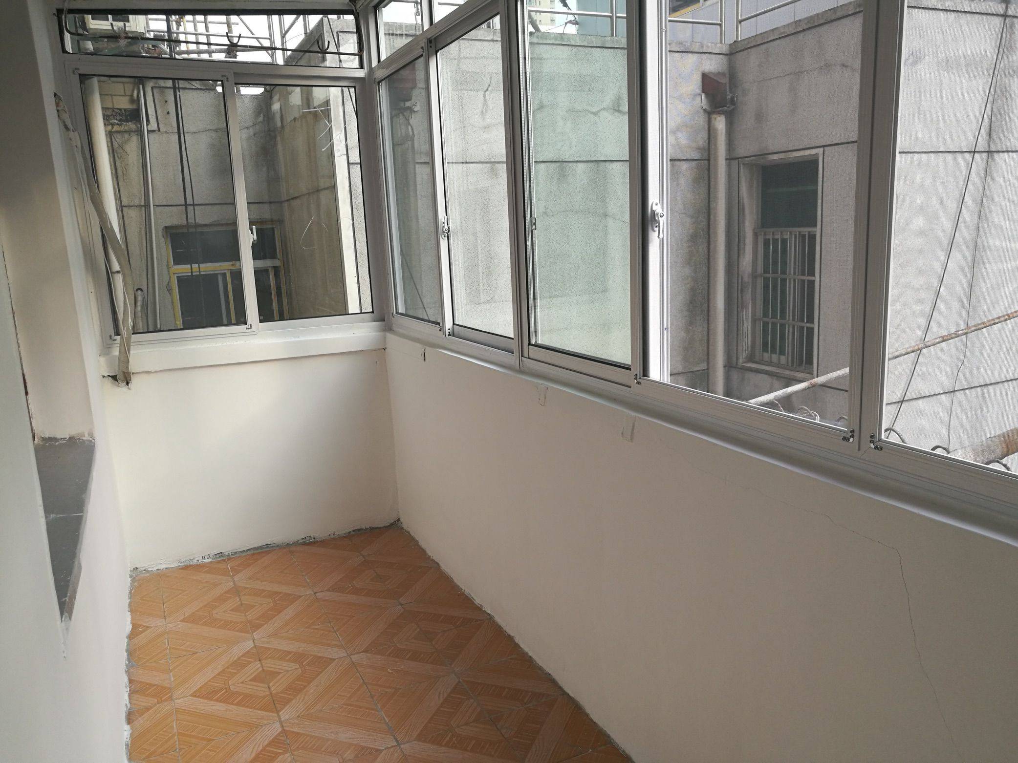 Wuhan-Hongshan-Hustle & Bustle,Chilled