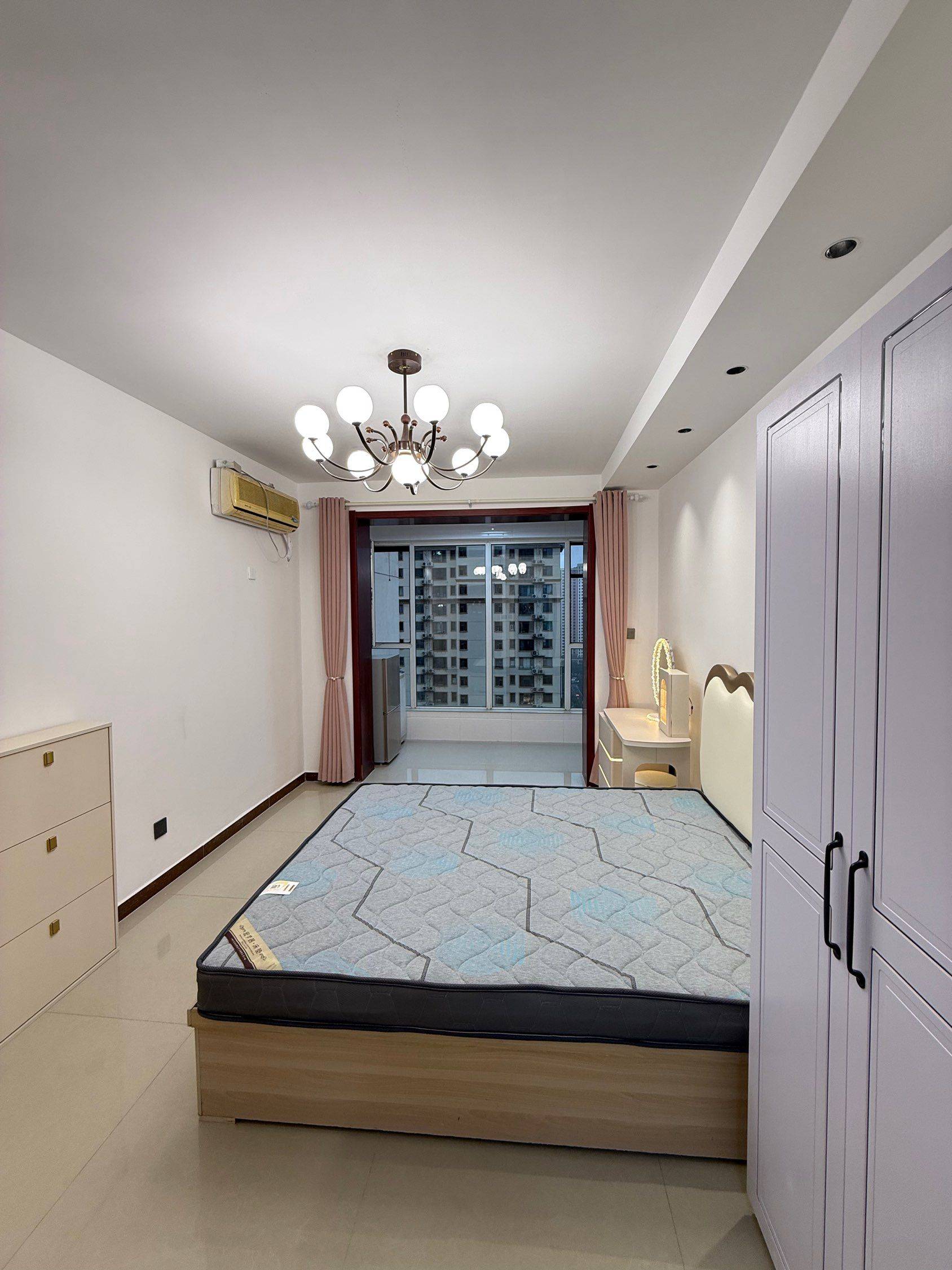 Shijiazhuang-Chang'an-Cozy Home,Clean&Comfy,Hustle & Bustle,“Friends”,Chilled