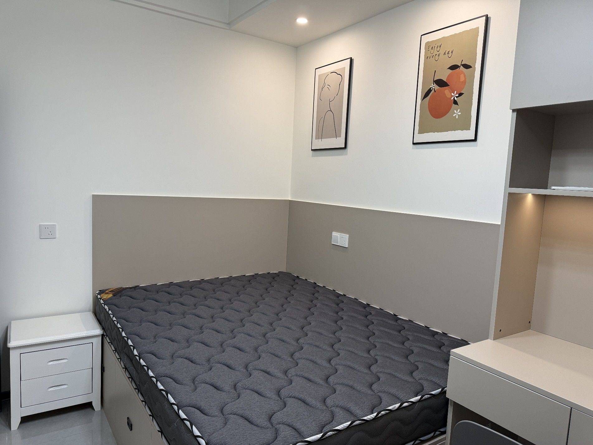 Chengdu-Qingyang-No Gender Limit,Hustle & Bustle