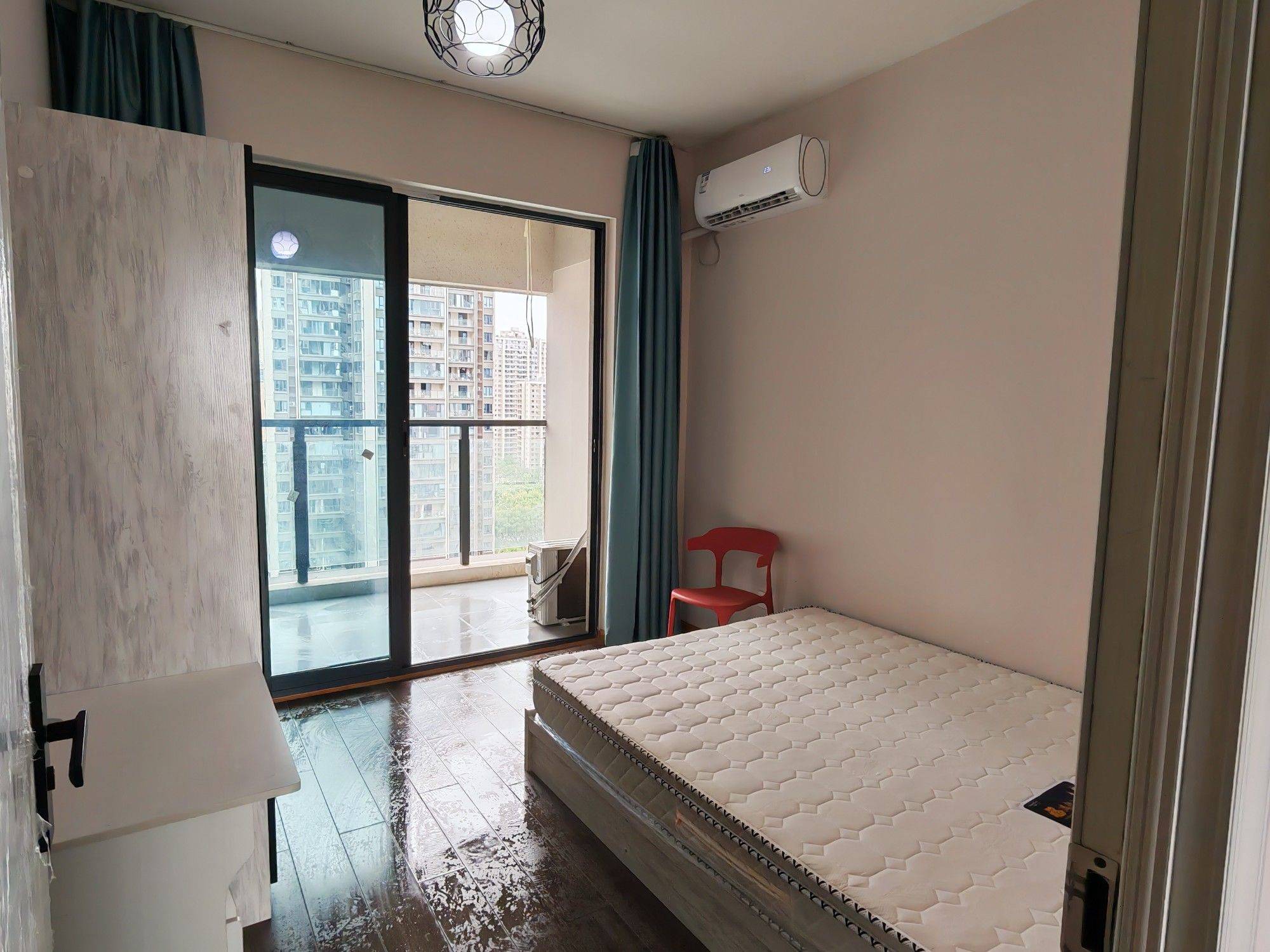 Chengdu-Shuangliu-Cozy Home,Clean&Comfy,No Gender Limit,Hustle & Bustle,Chilled