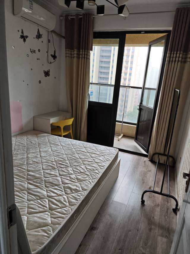 Shijiazhuang-Yuhua-Cozy Home,Clean&Comfy,No Gender Limit,Hustle & Bustle,“Friends”