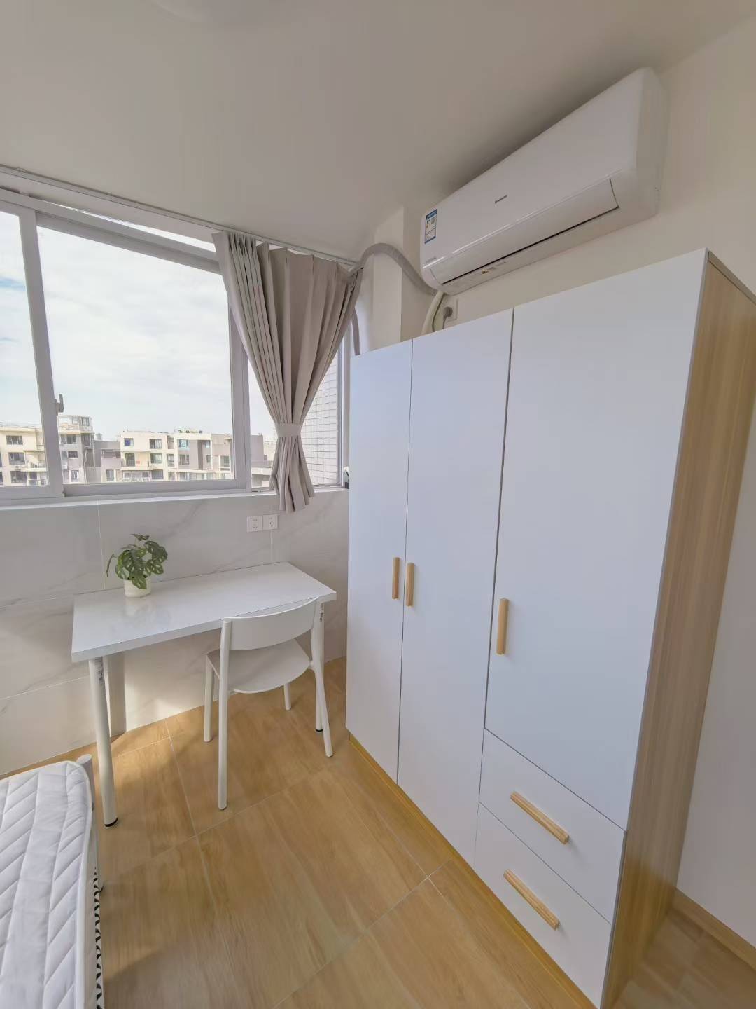 Chengdu-Pidu-Cozy Home,Clean&Comfy,No Gender Limit,Hustle & Bustle,“Friends”,Chilled,LGBTQ Friendly,Pet Friendly