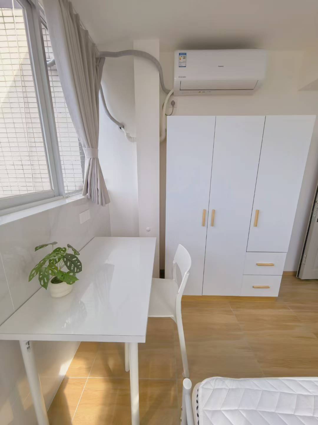 Chengdu-Pidu-Cozy Home,Clean&Comfy,No Gender Limit,Hustle & Bustle,“Friends”,Chilled,LGBTQ Friendly,Pet Friendly