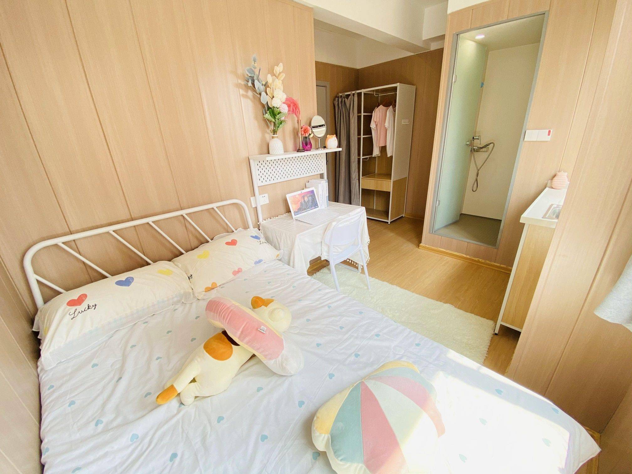 Shenzhen-Longhua-Cozy Home